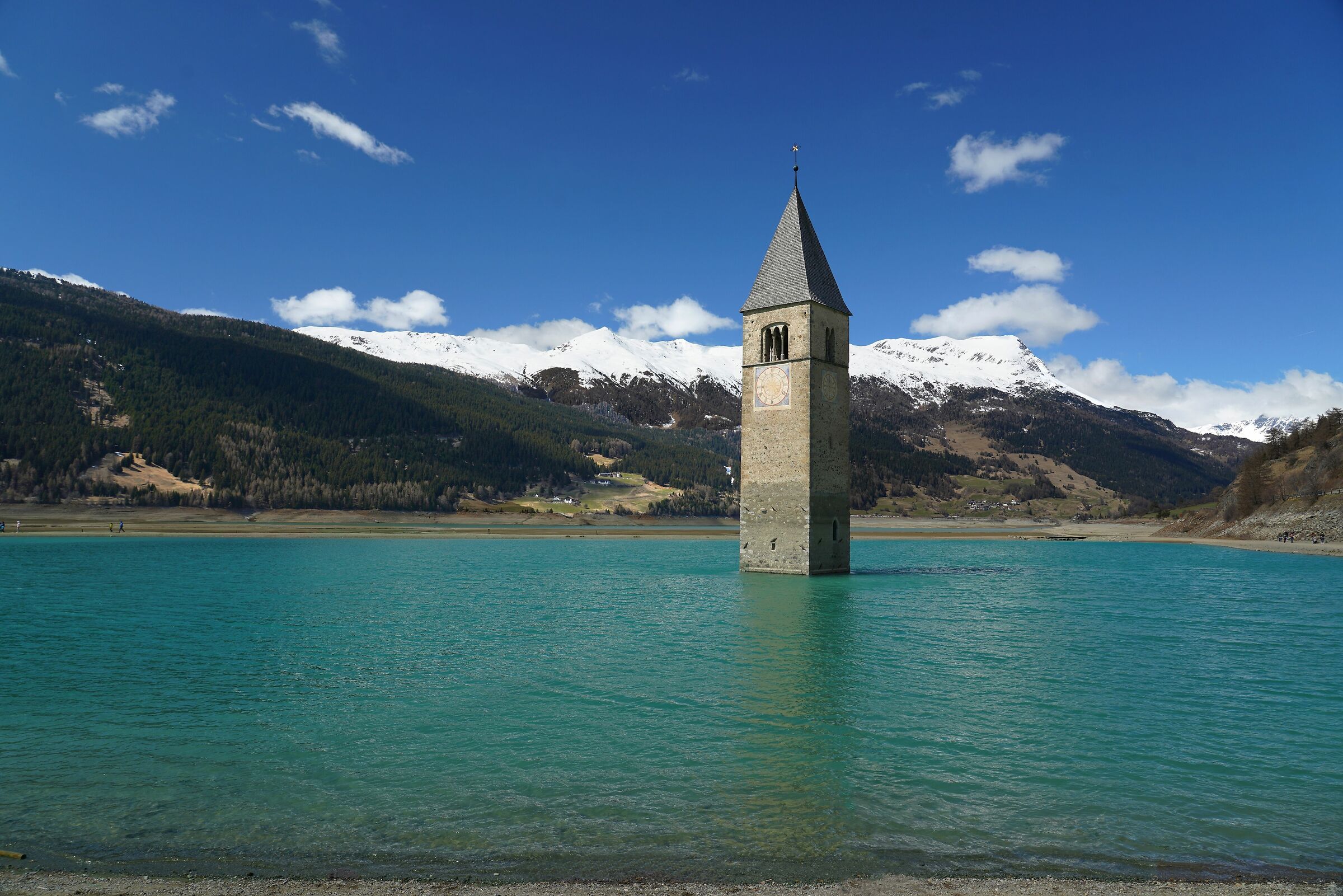 Il campanile sommerso del lago resia a Curon