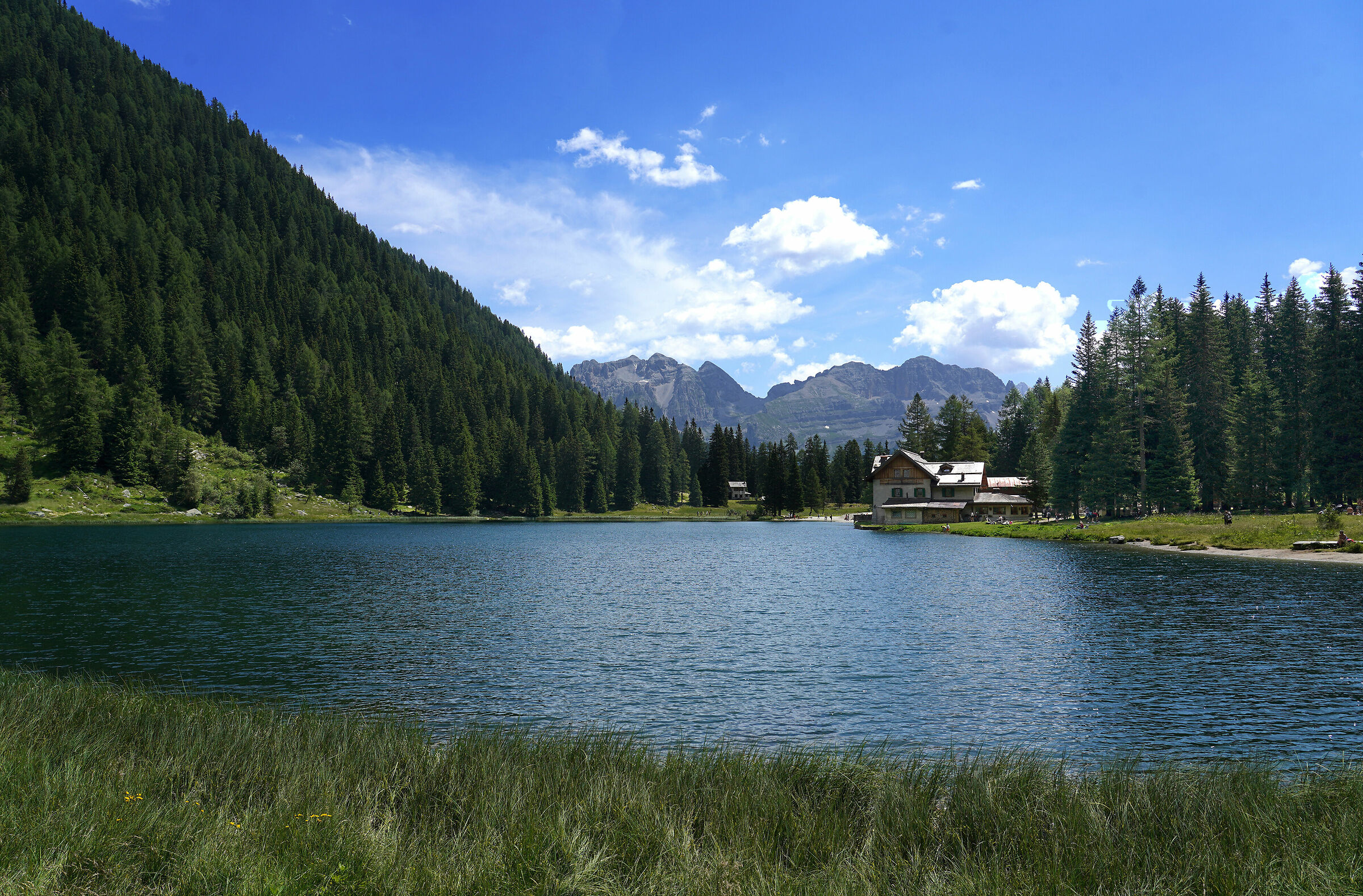 Rifugio Lago Nambino