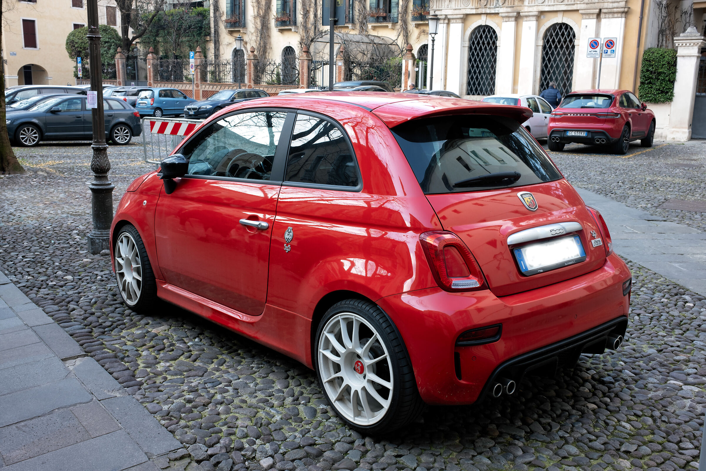 595 modi per essere abarth