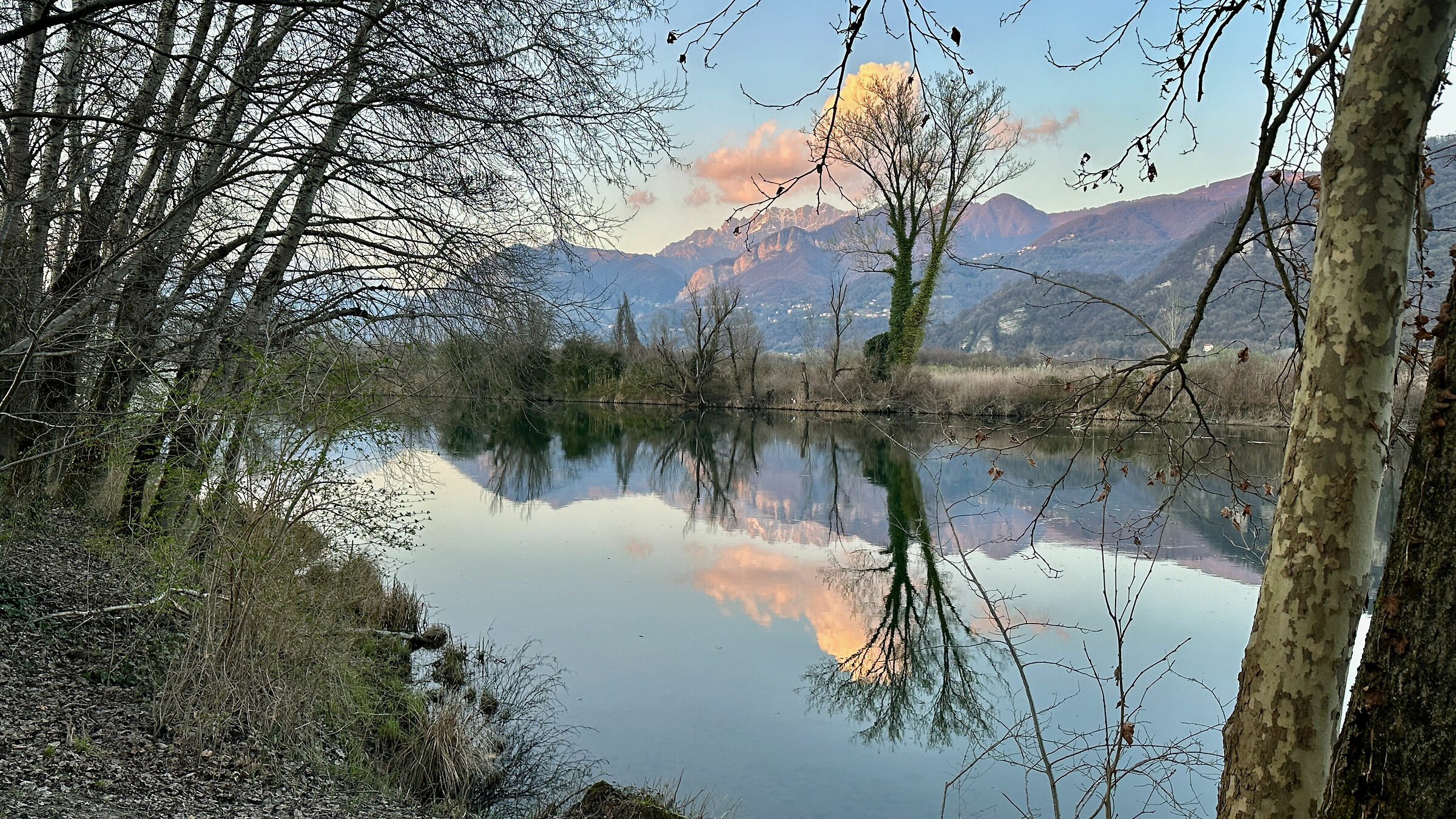 Winter reflections on the Adda 2