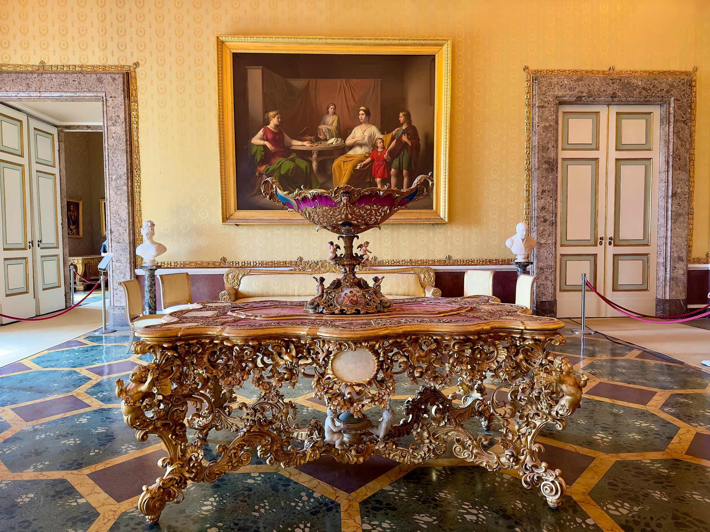 Reggia di Caserta, sala del trono