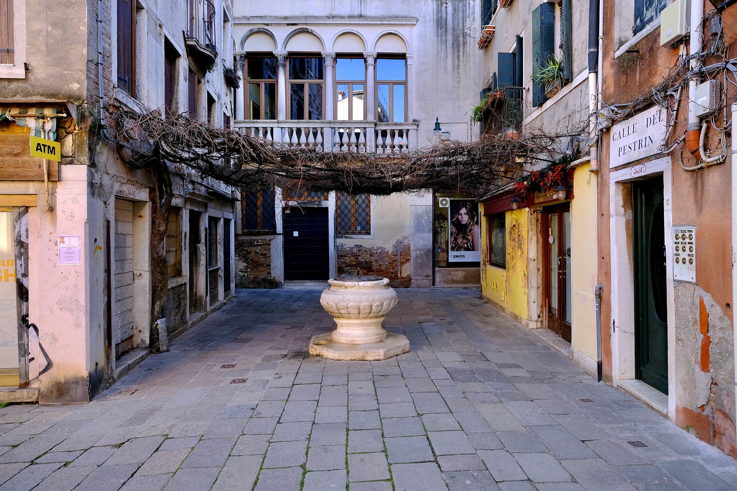 Venice - Calle del Pestrin
