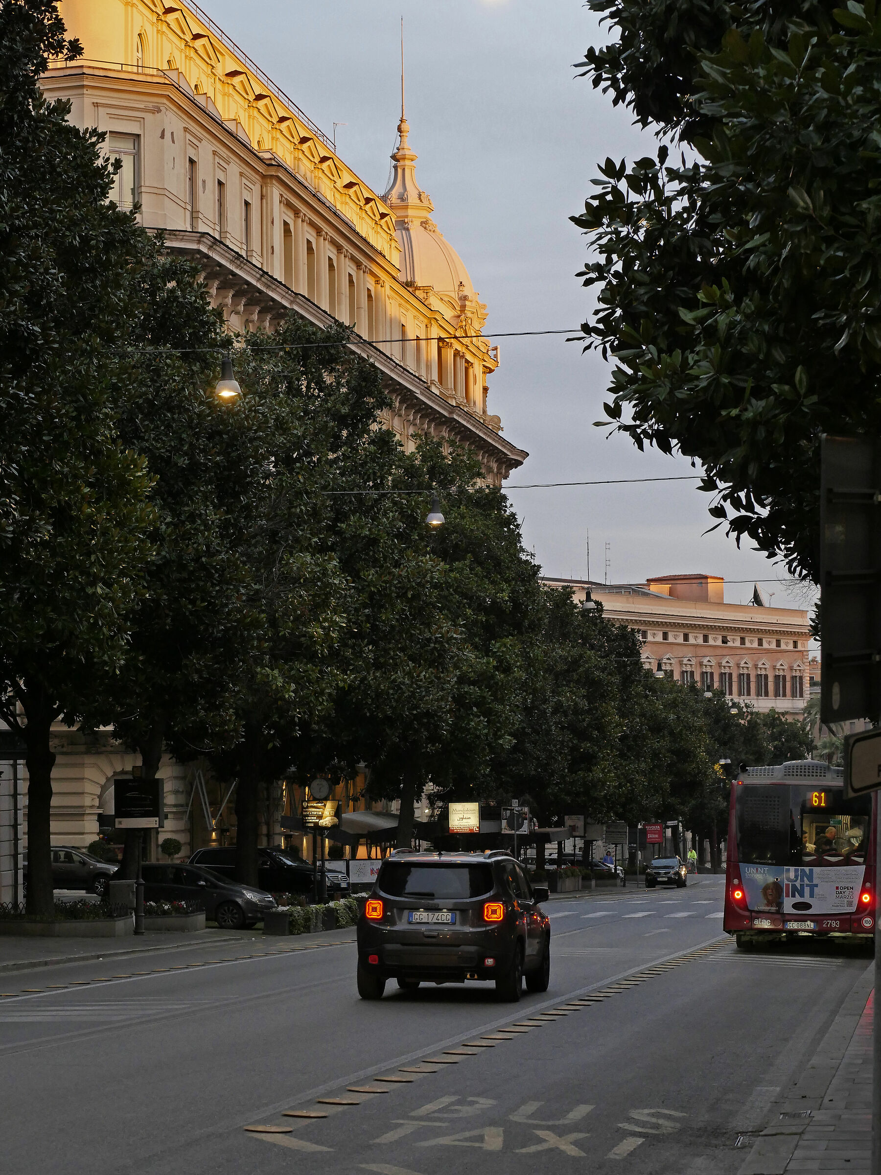 Tramonto sull'Hotel Excelsior