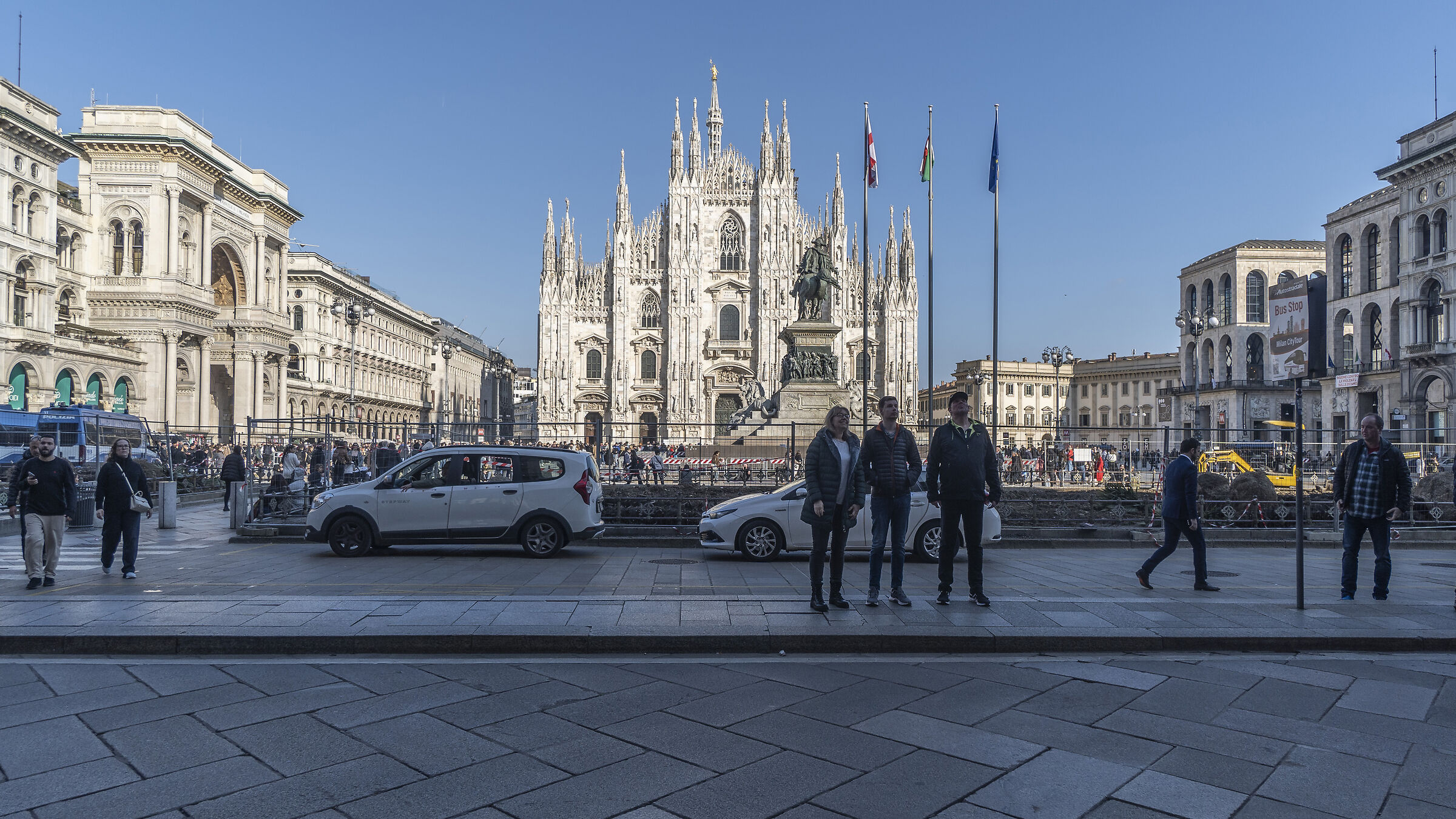 Piazza del Duomo senza né banani né palme