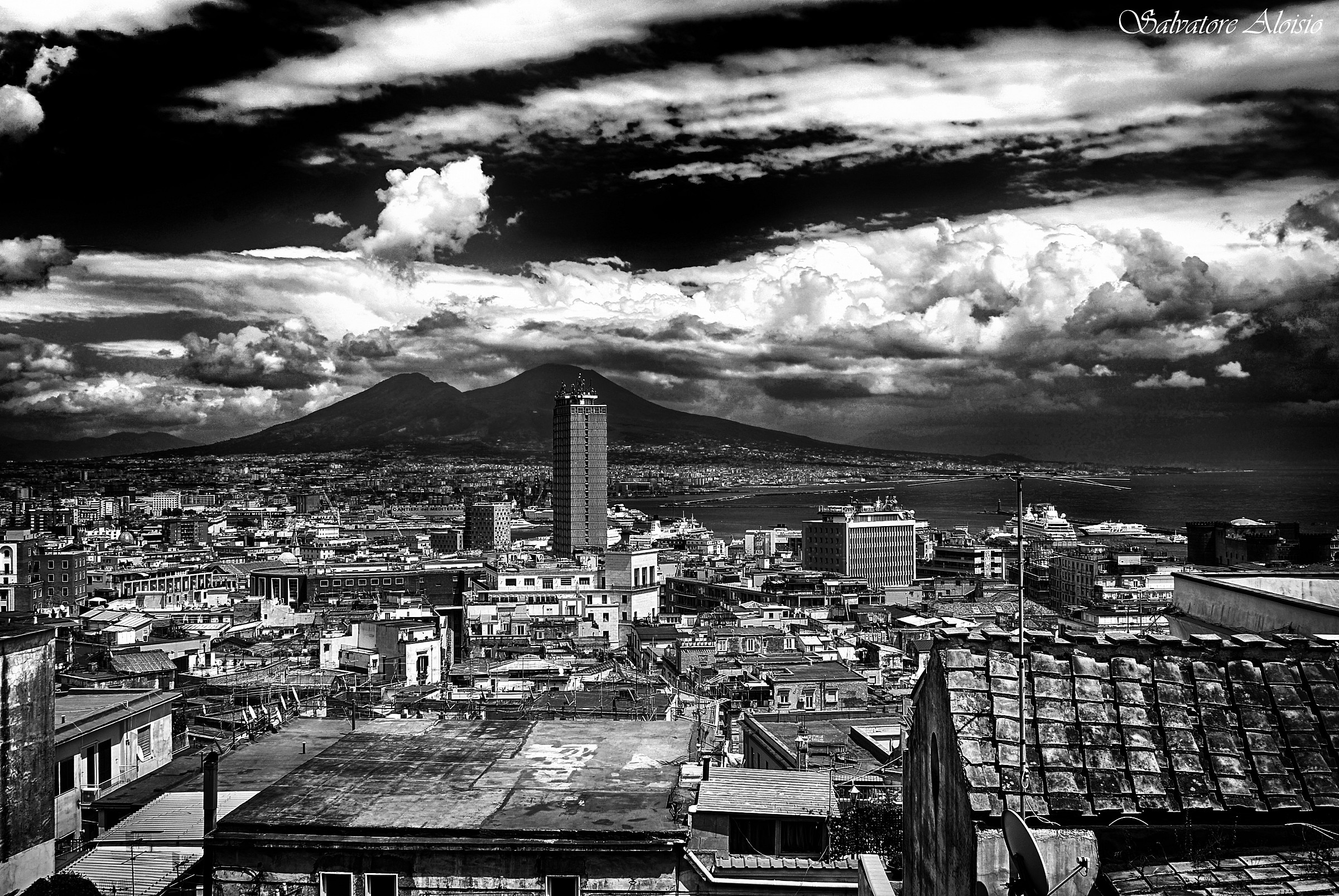 Vesuvius on the horizon