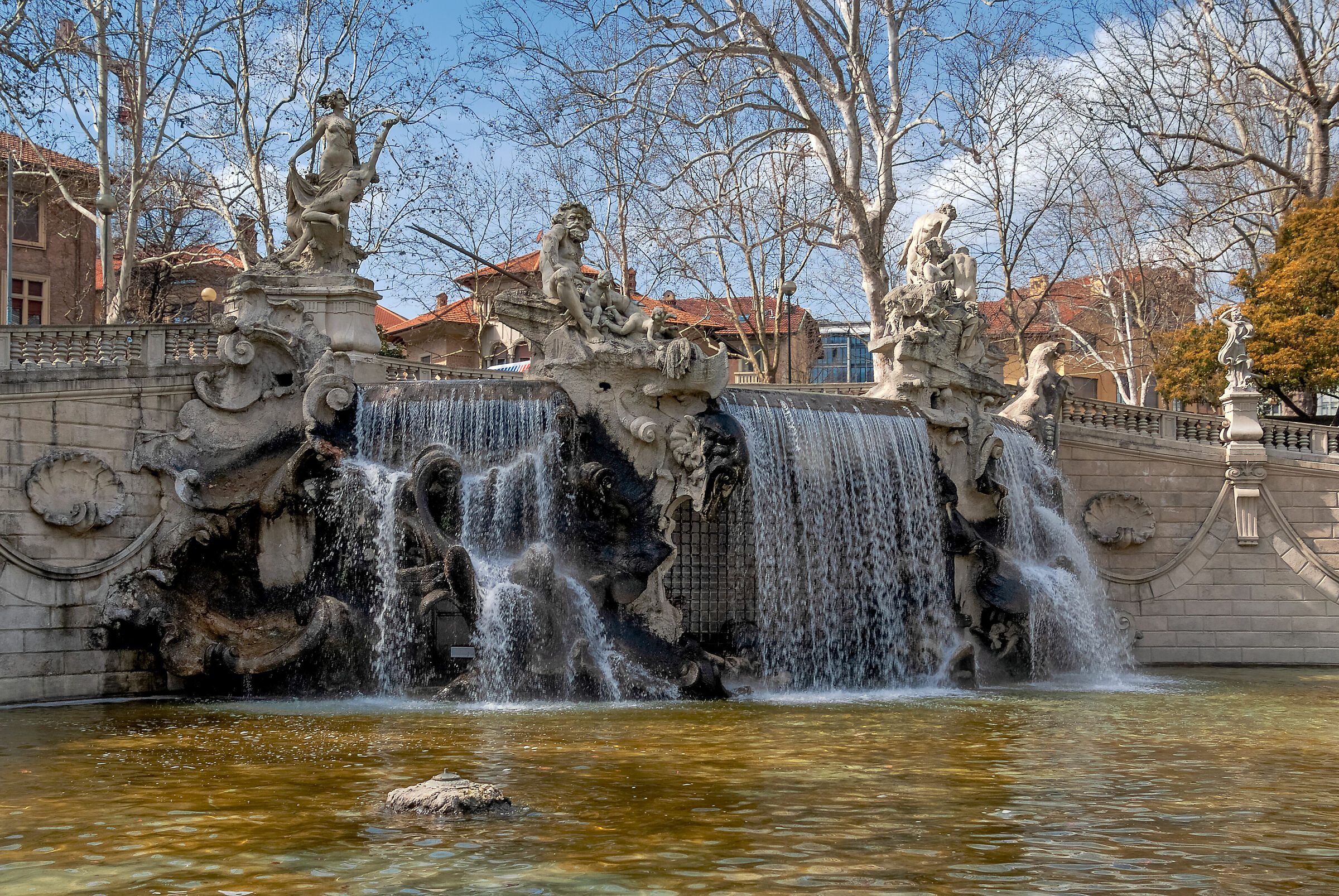 Fontana dei 12 Mesi - Torino