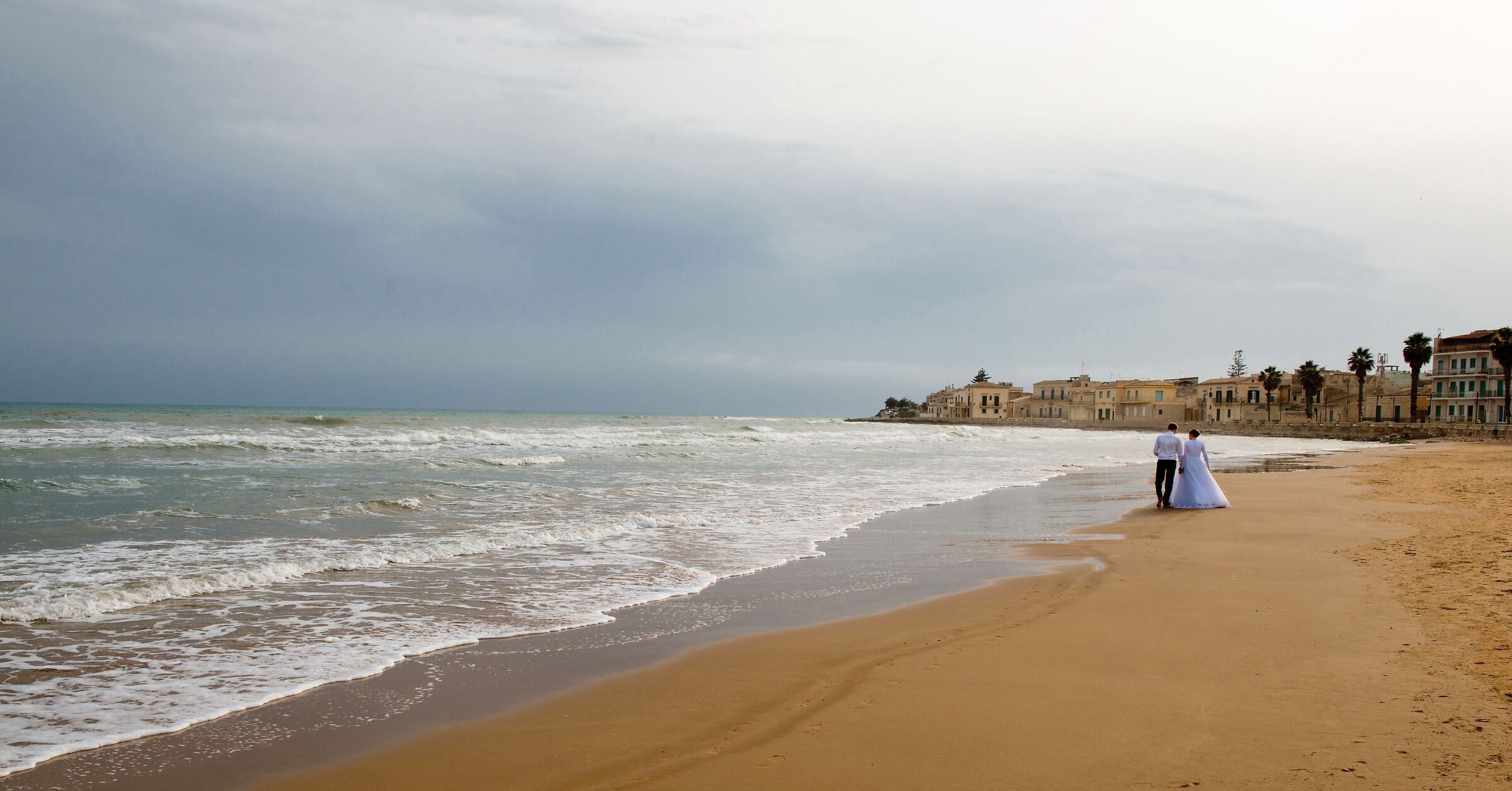 Wedding in Sampieri (rg)