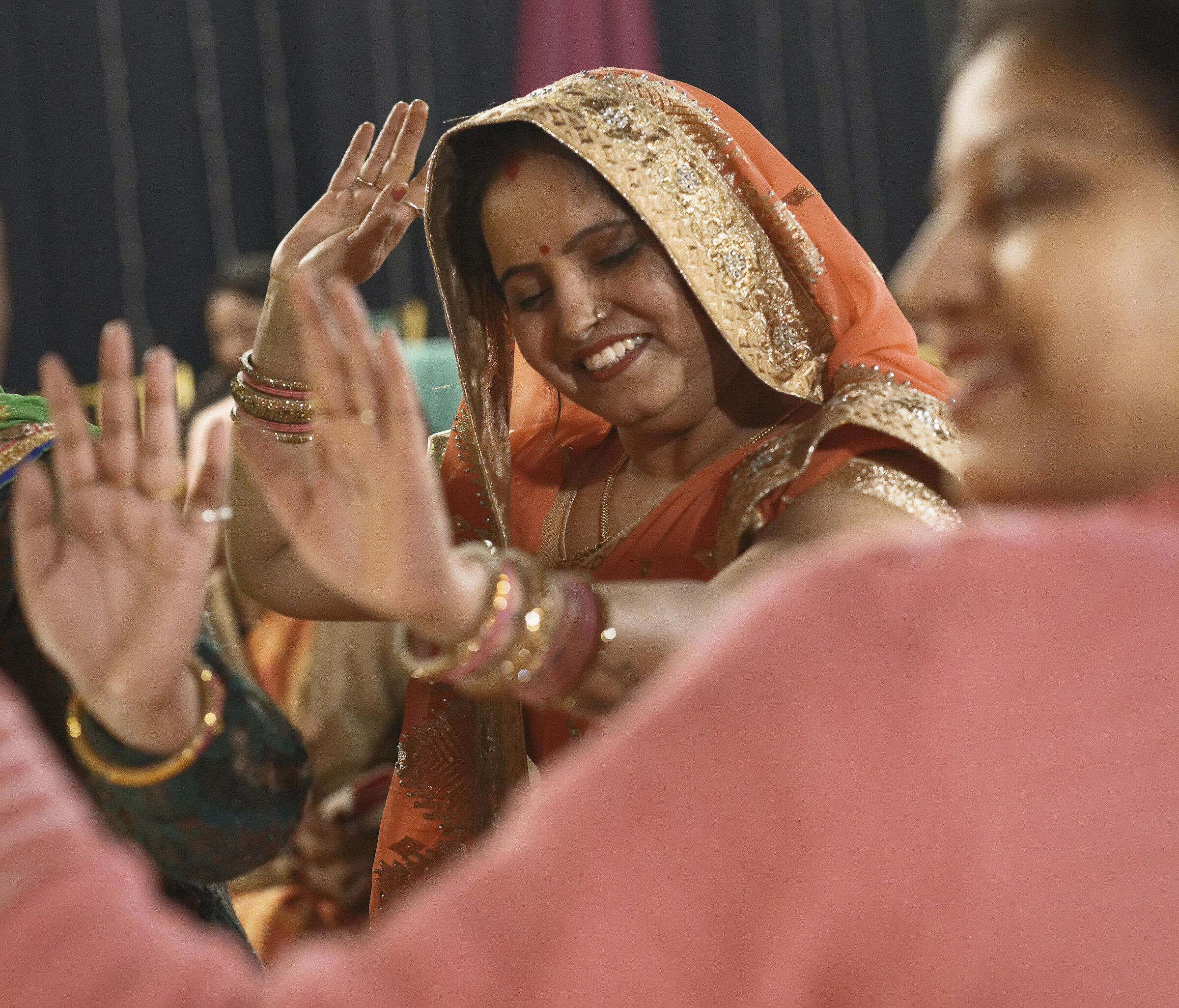 0280 - The Holi Party