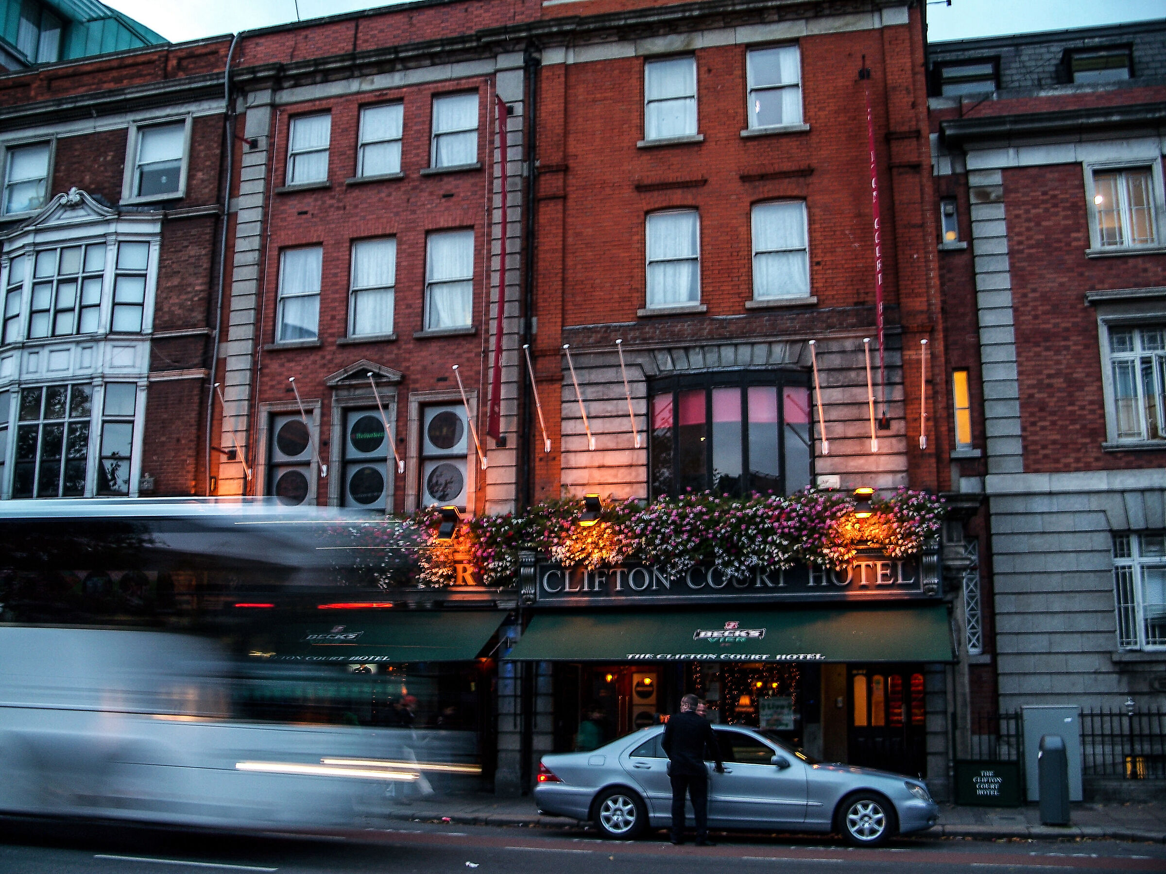 Clifton Court Hotel . Dublino