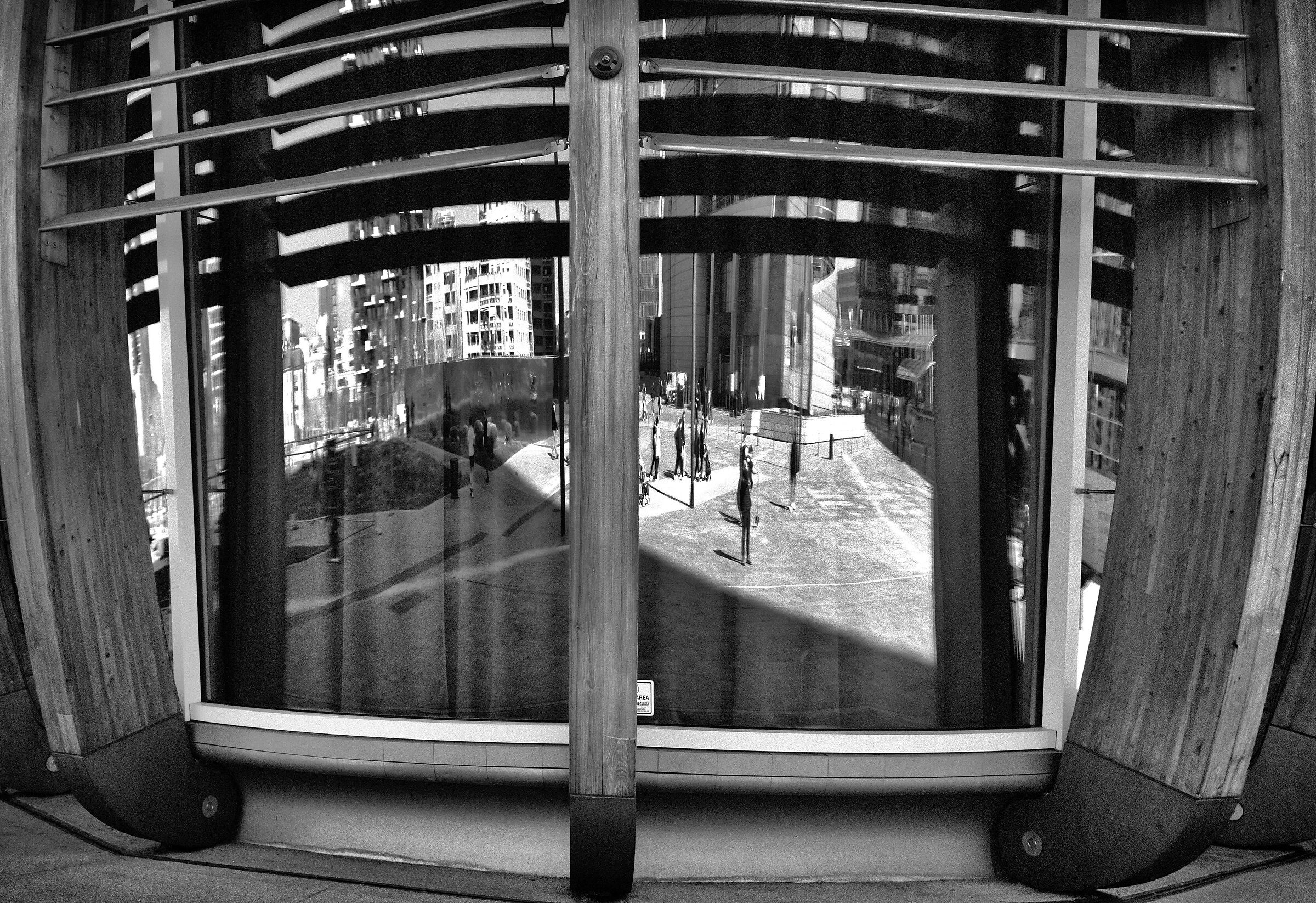 Structure