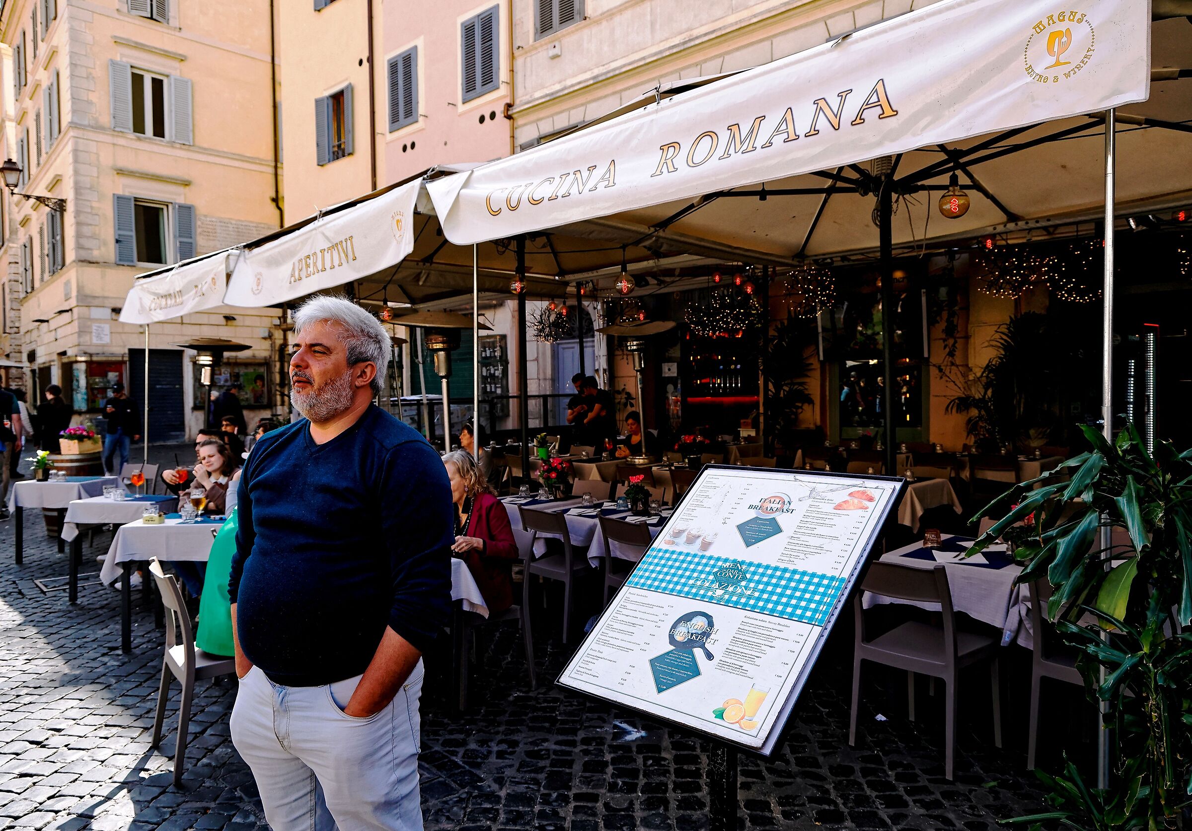 Innkeeper, is the wine good?