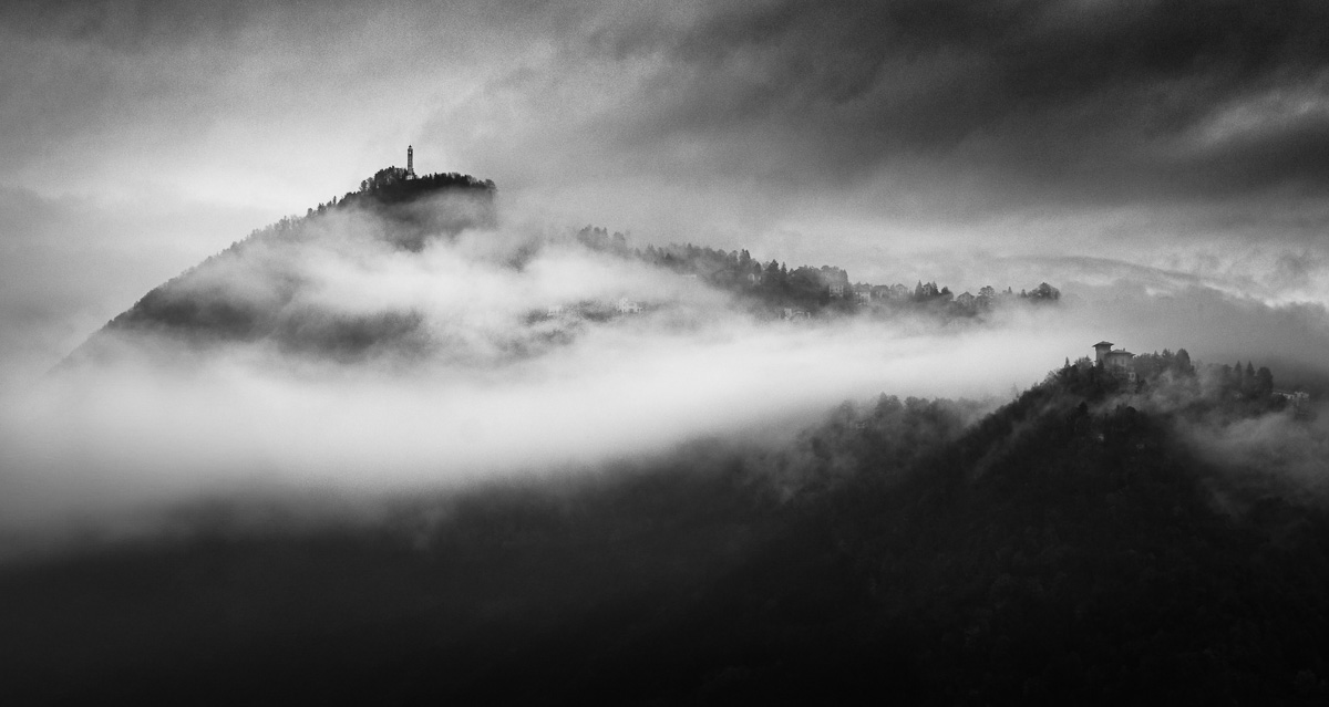 Brunate Lighthouse, Como