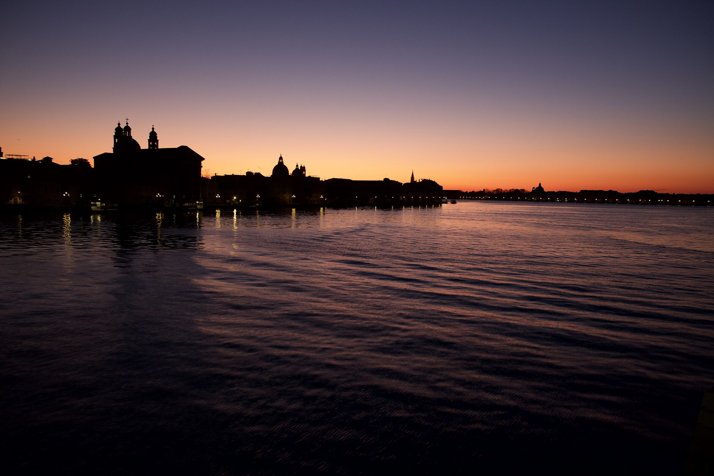 Venezia in lockdown all'alba
