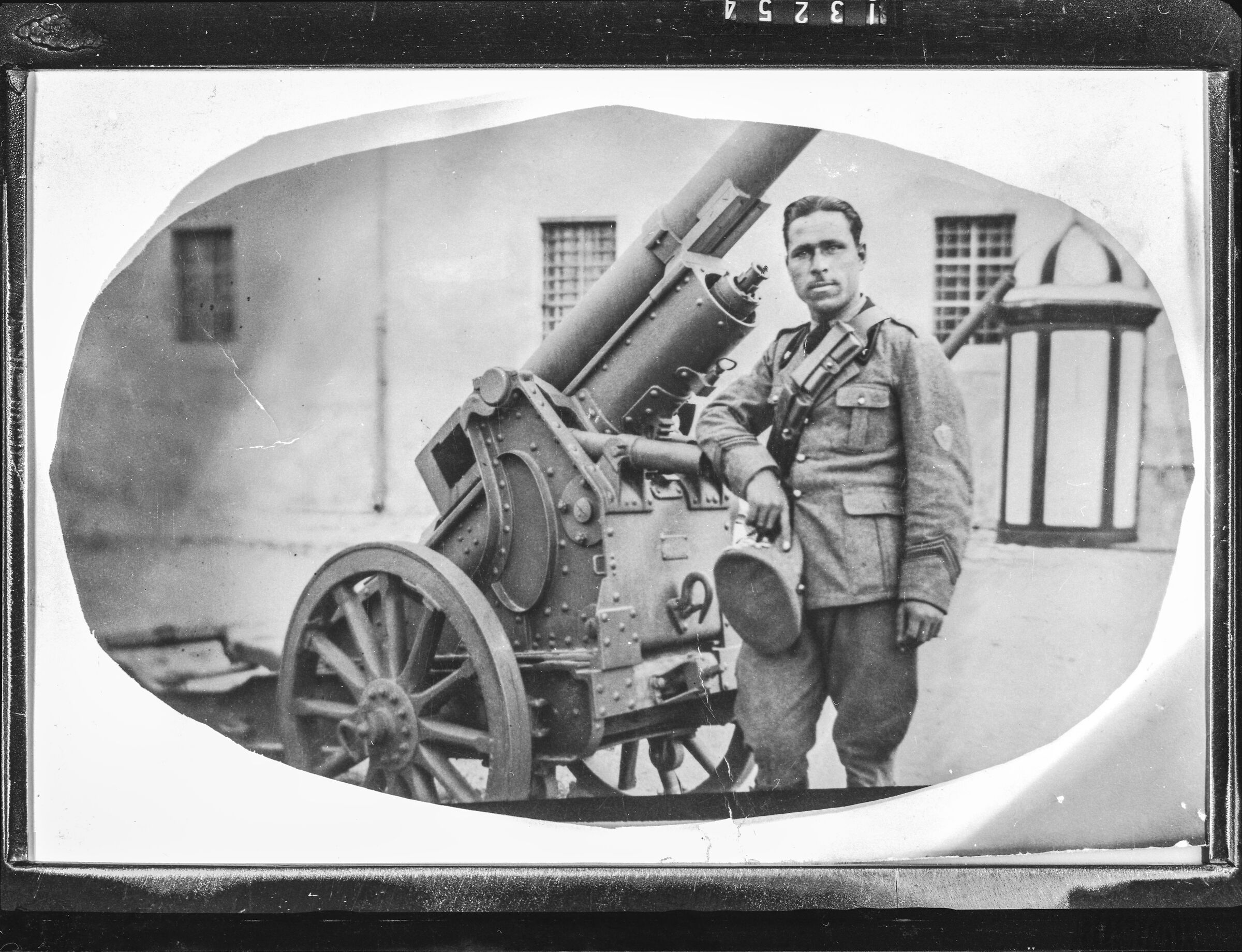 Radici. La guerra degli Italiani.