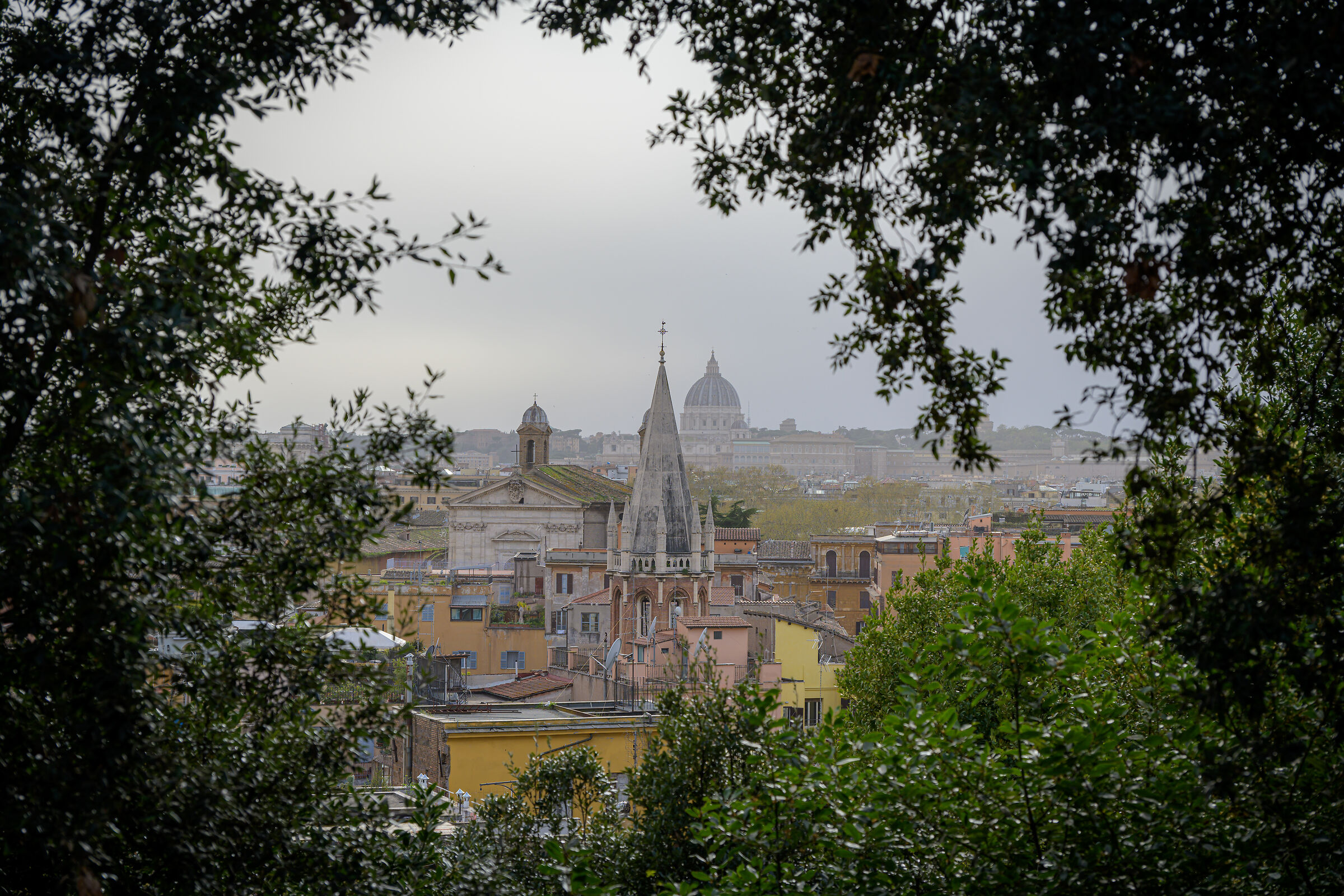 Roma imbiancata dal Sahara