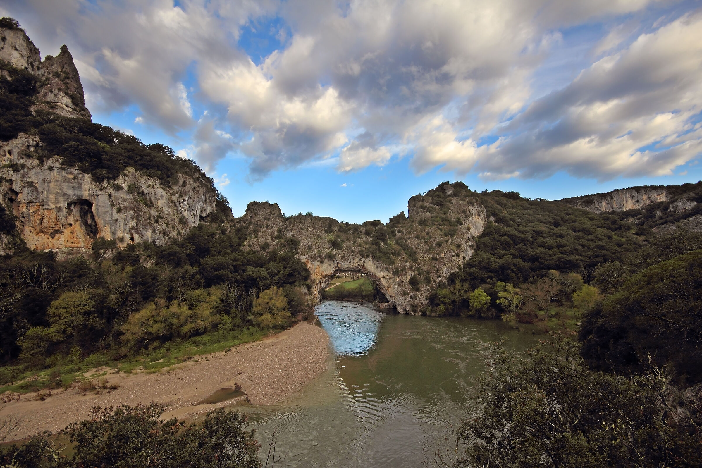 l'aube au Pont-d'Arc