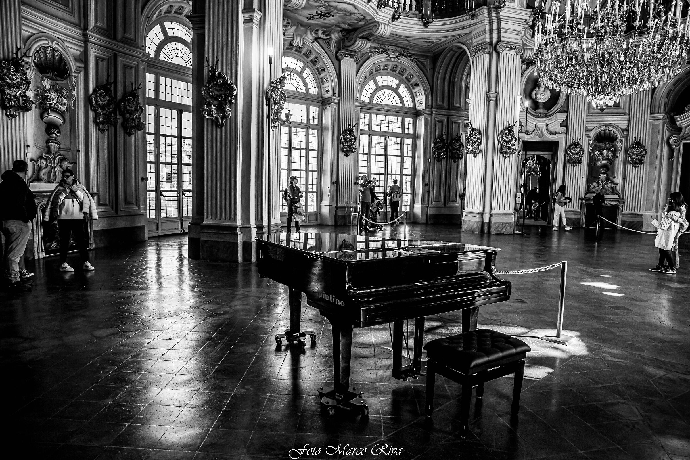 Salone con pianoforte