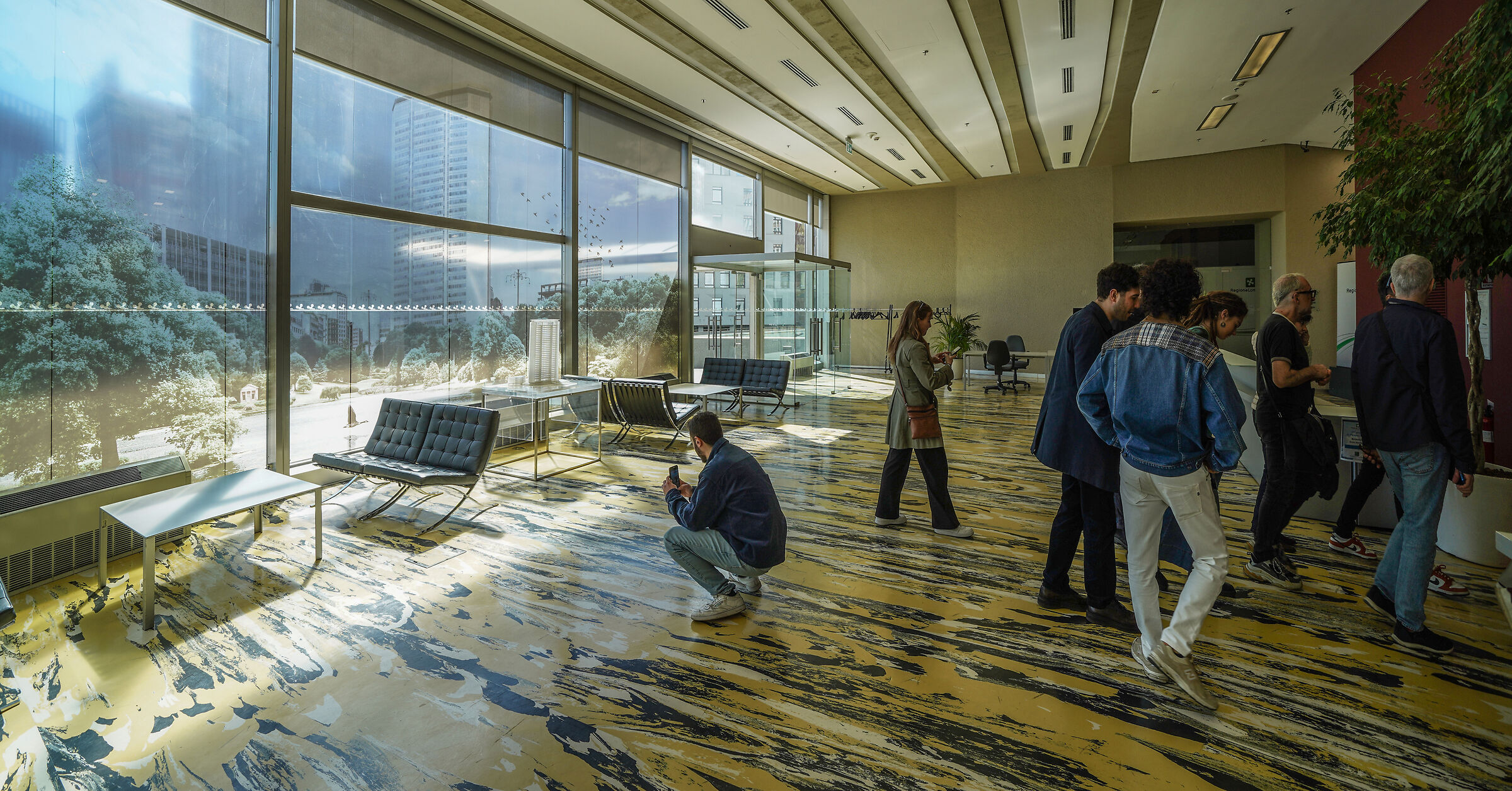 Pirelli skyscraper - Foyer Piazza Duca d'Aosta