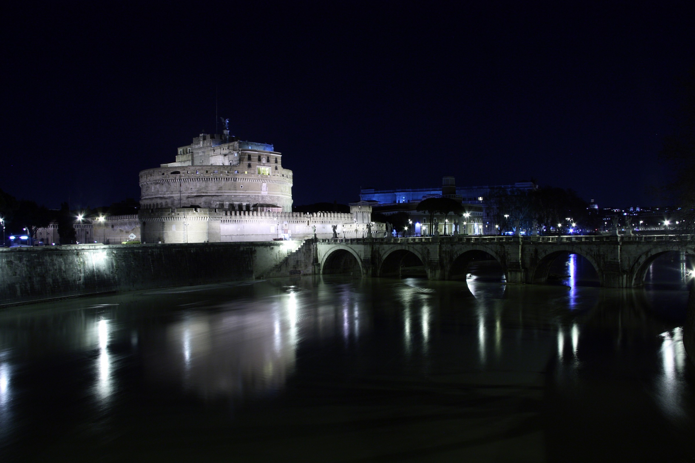 Castel Sant'Angelo at night
