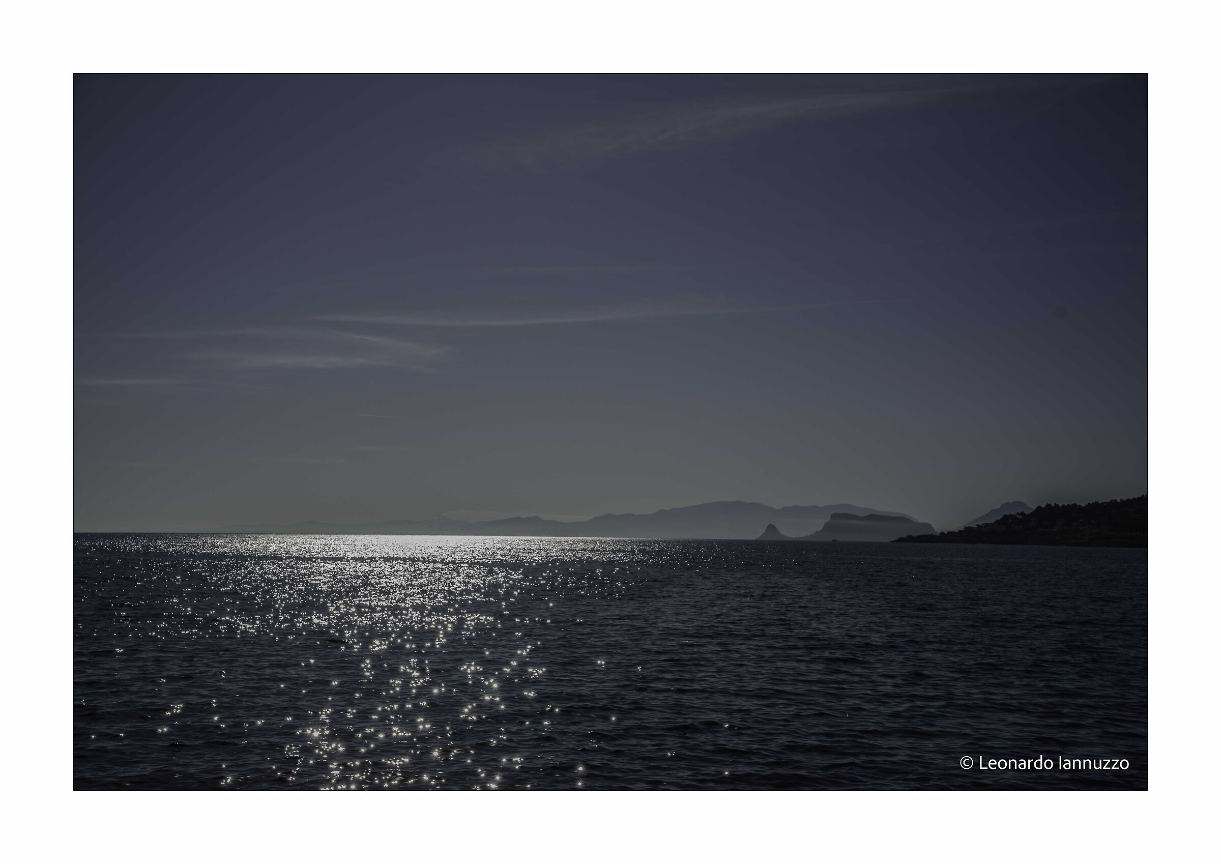 Mondello - Out to sea ..