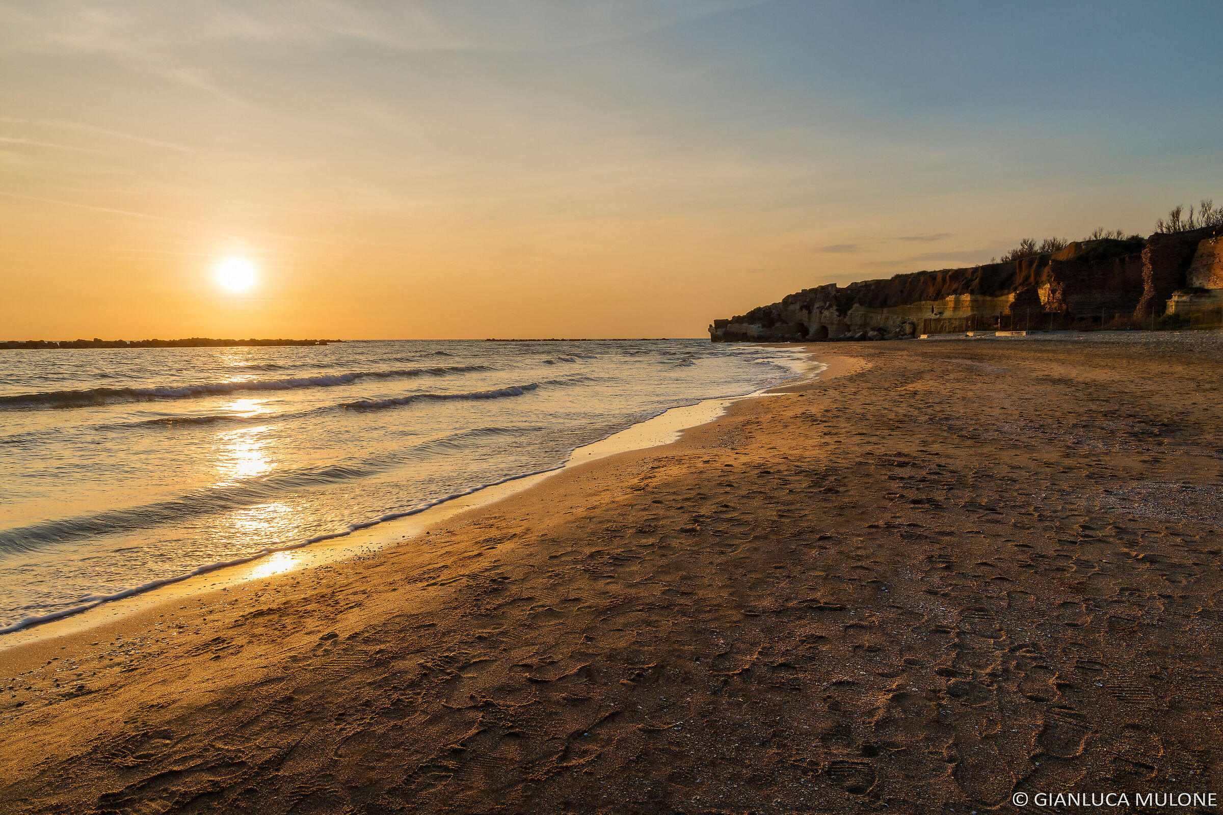 Grotte di Nerone al tramonto
