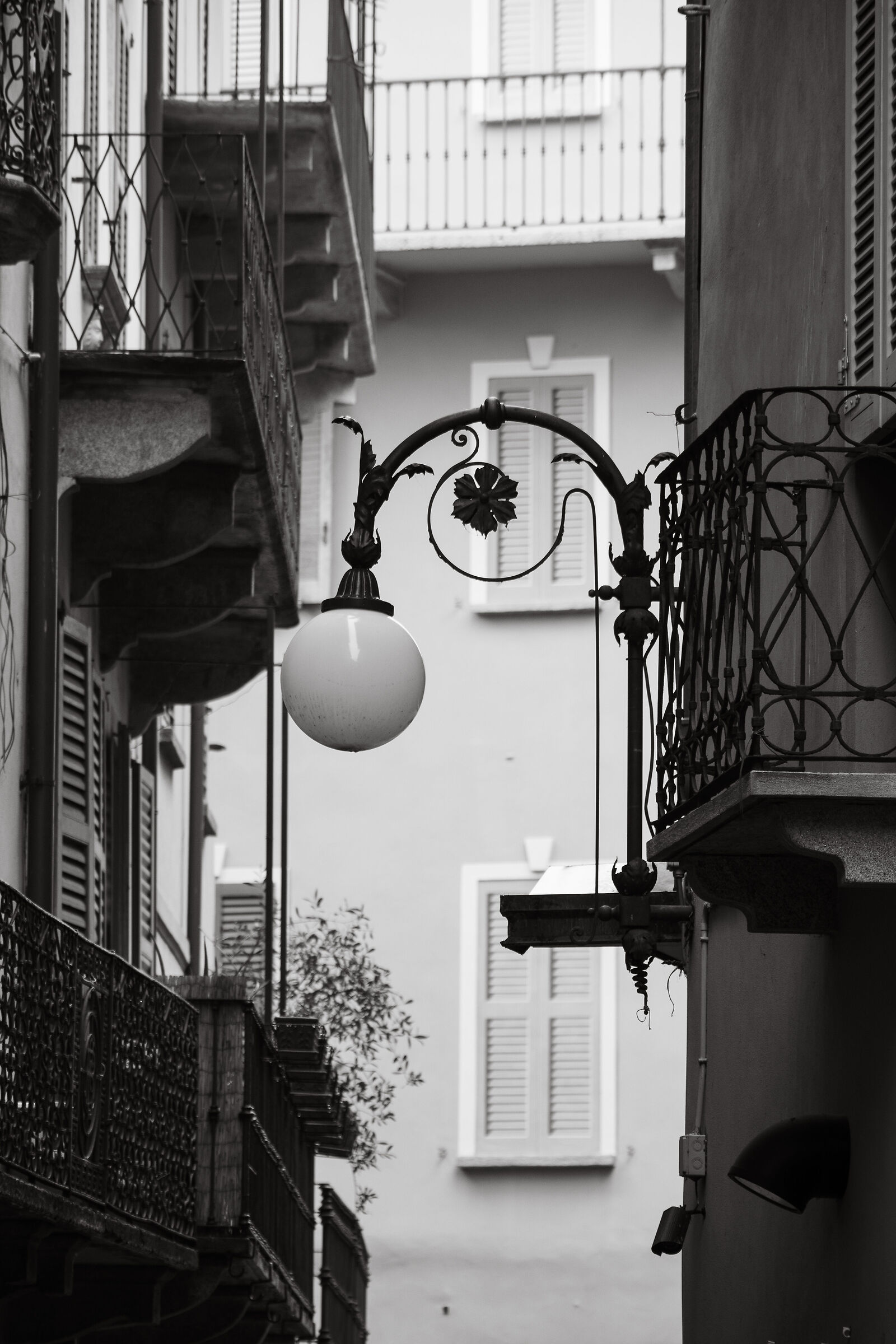 Verbania Intra - old town - detail