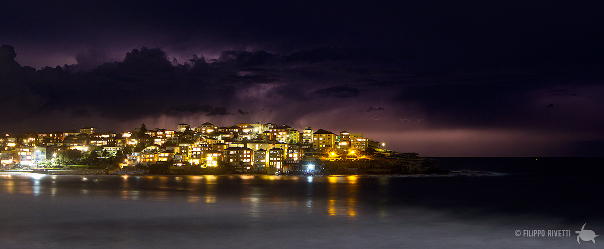 Bondi Storm ::