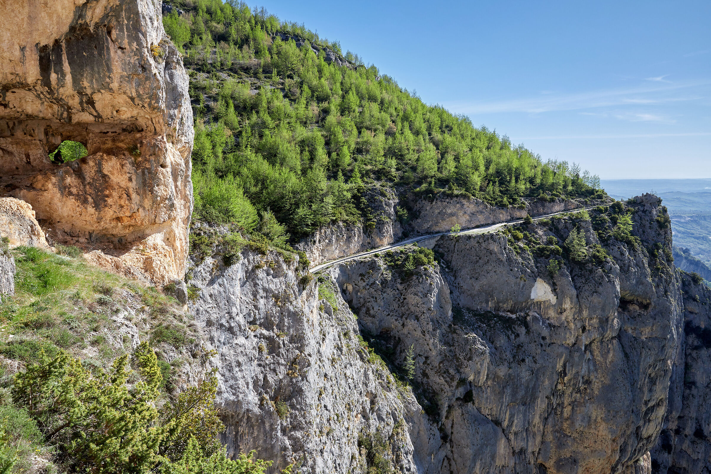 Pennapiedimonte-Verso la valle dell'Avello