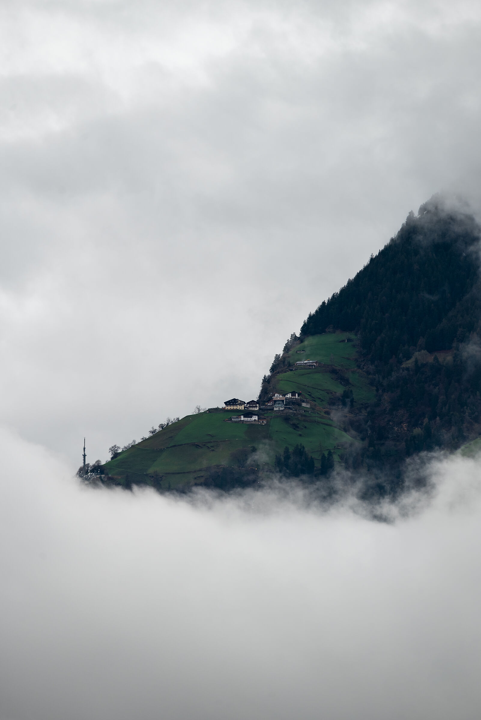 The farm above the mountain