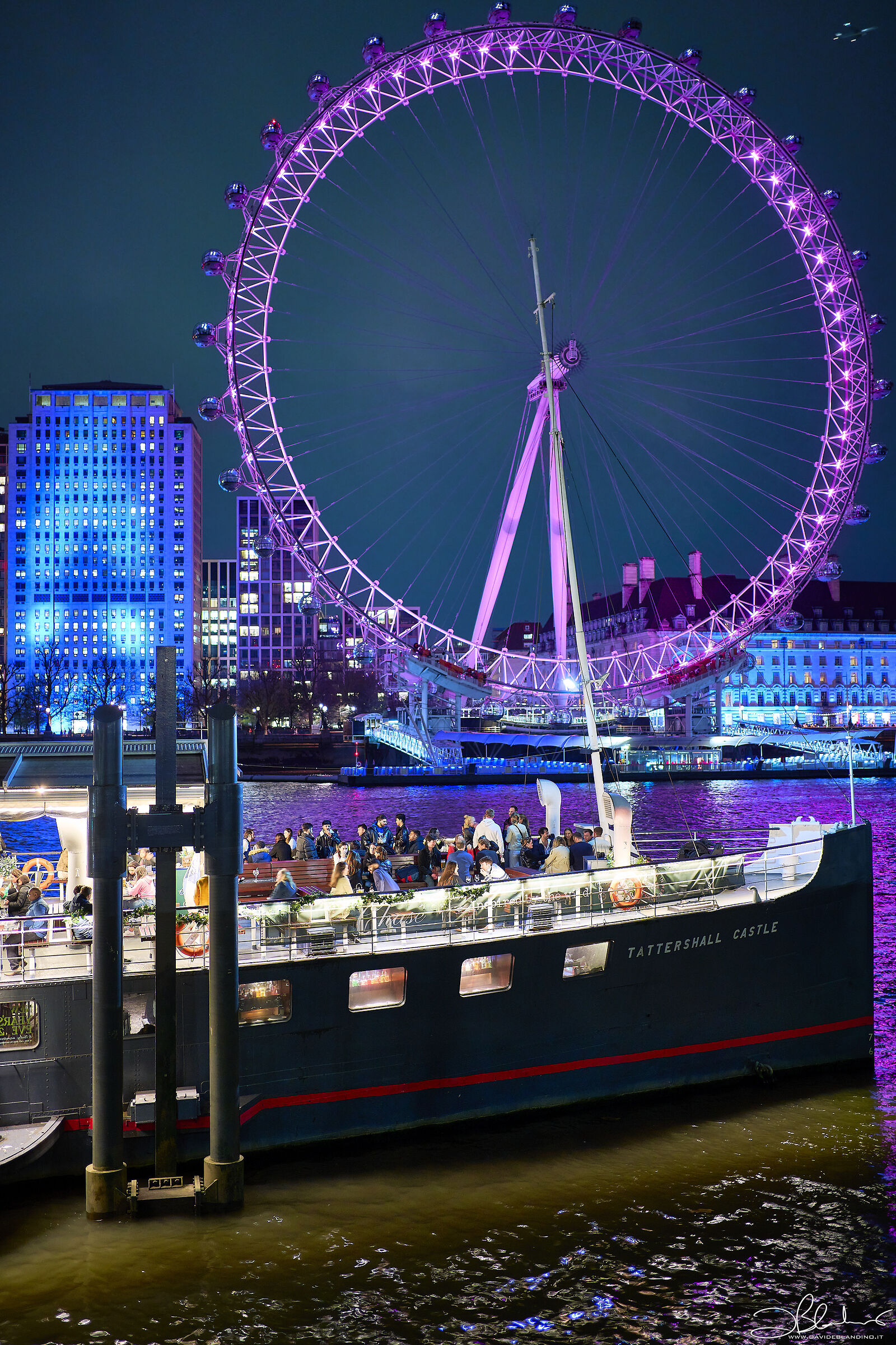 London, symbols of The City: The Eye