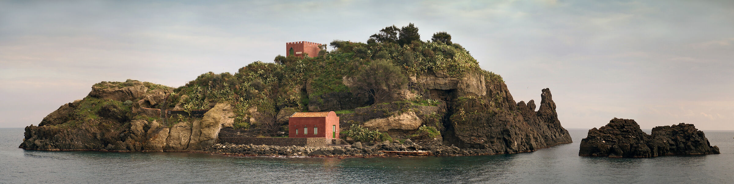 Lachea Island - Acitrezza