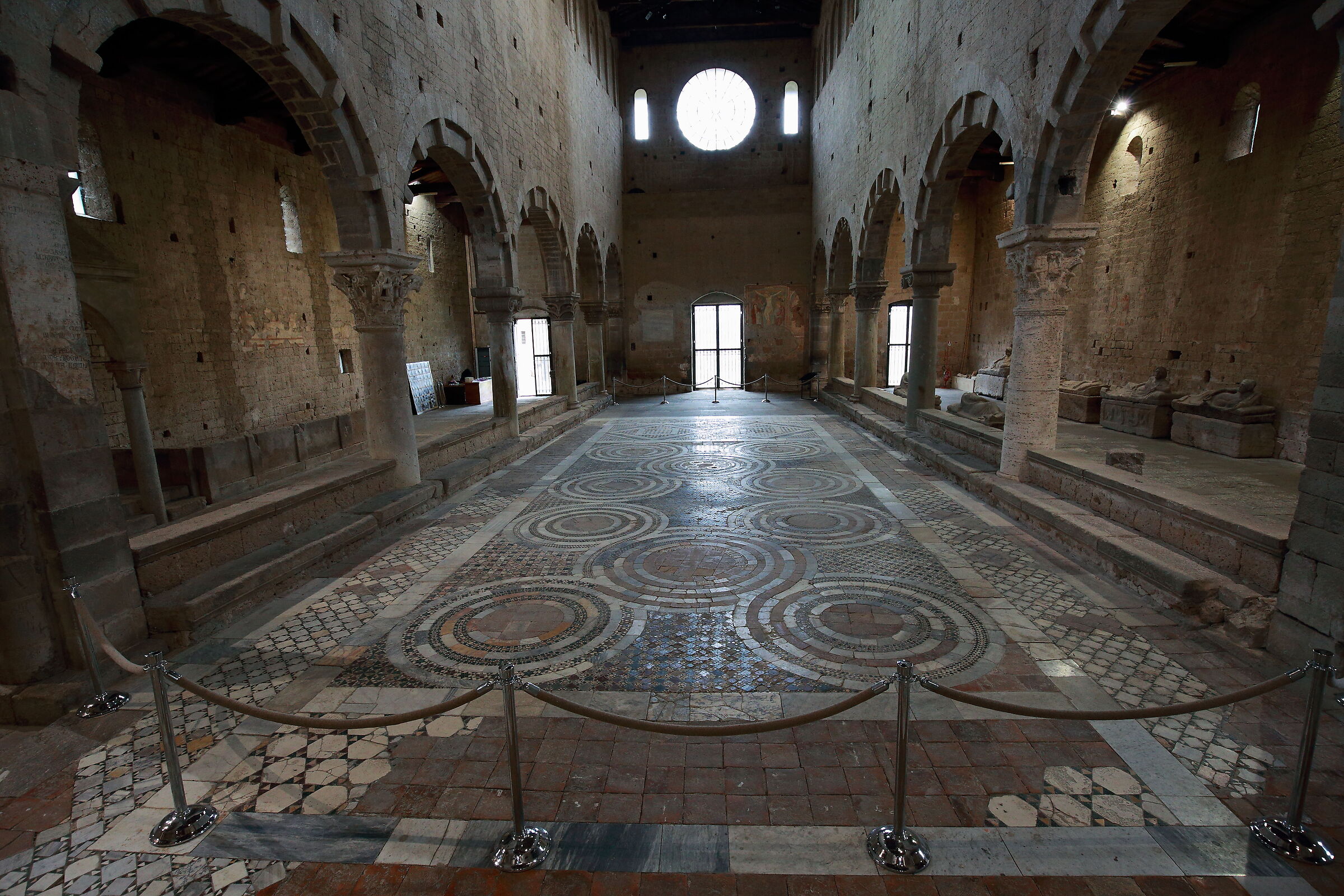 Cosmatesque floor with geometric decorations