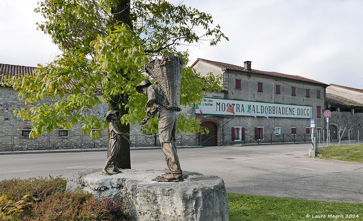 Sculture in Piazza Rovere