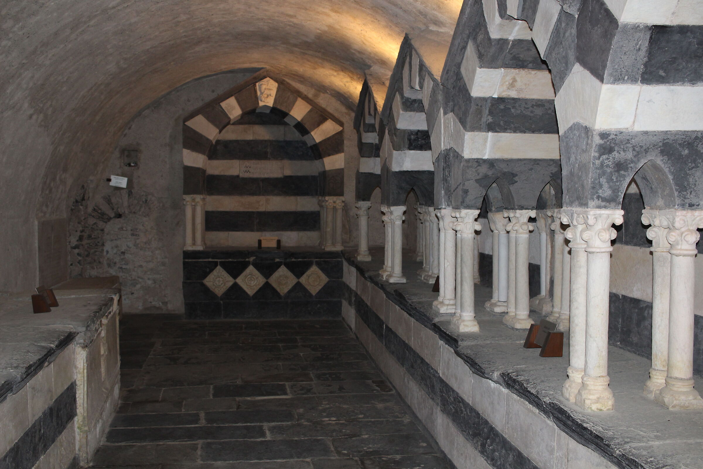 Bianchi e neri a San Fruttuoso