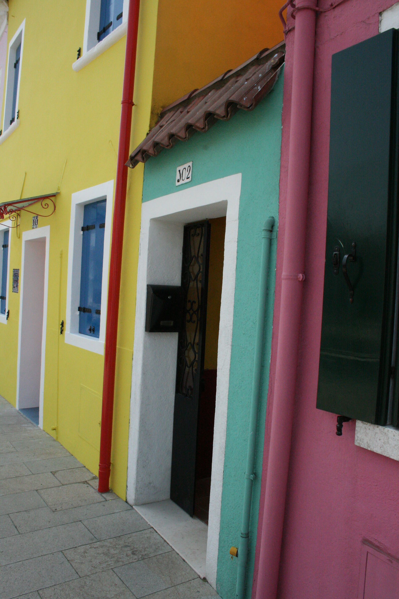 Burano, Complementari