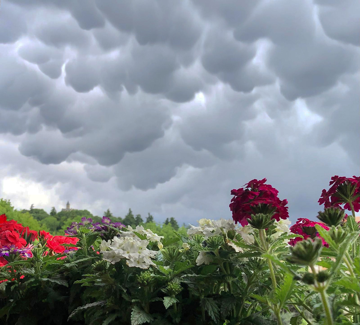 Strange things in heaven!