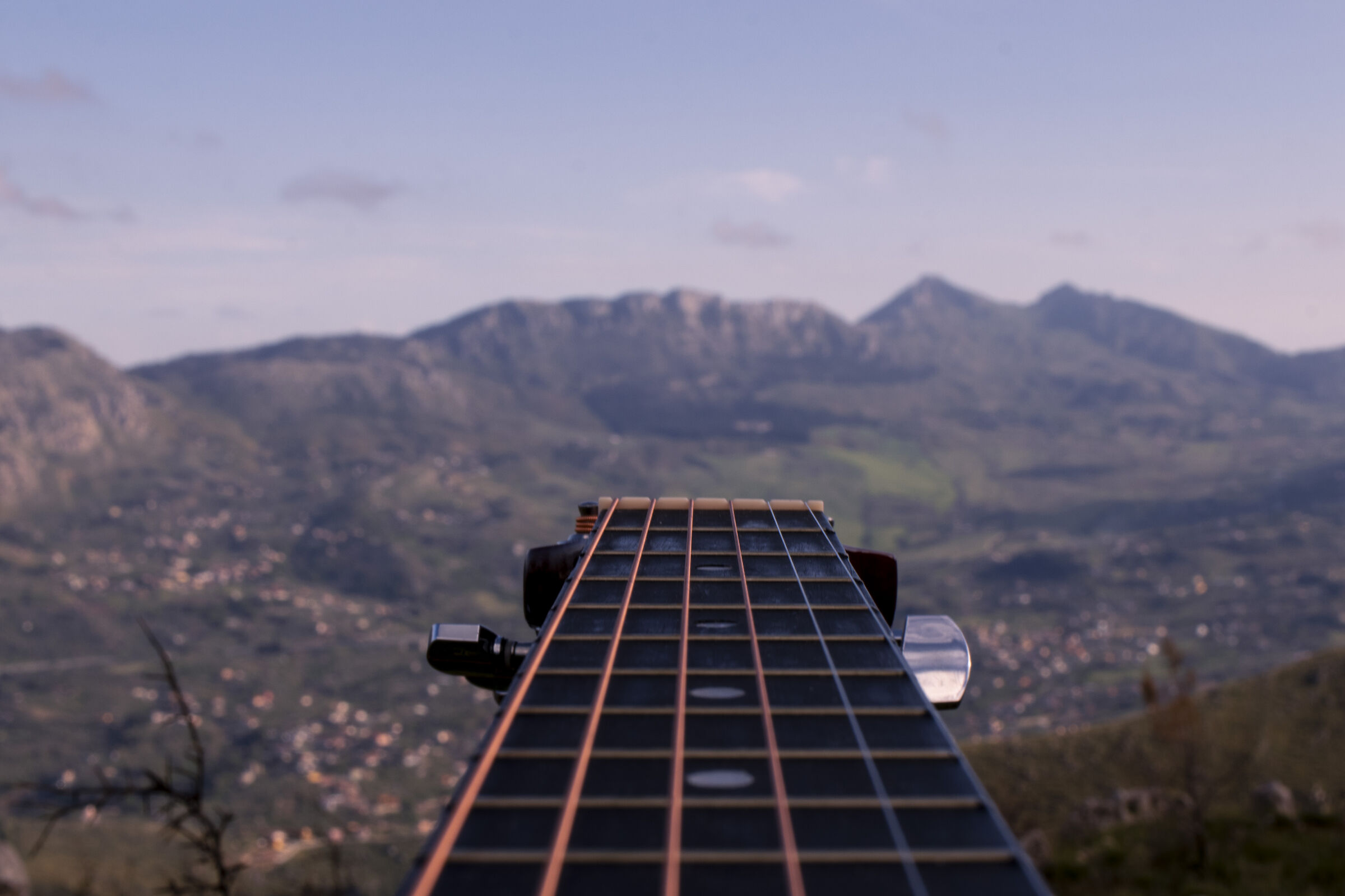 The right strings