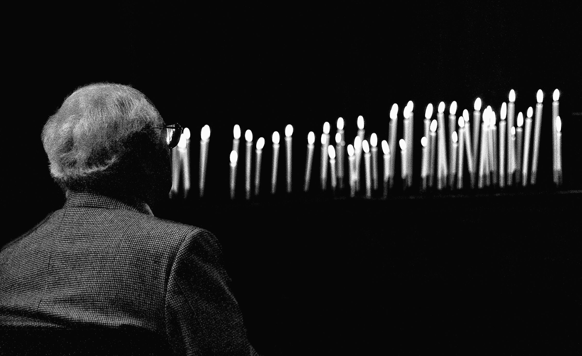 a thousand candles.... A thousand thoughts