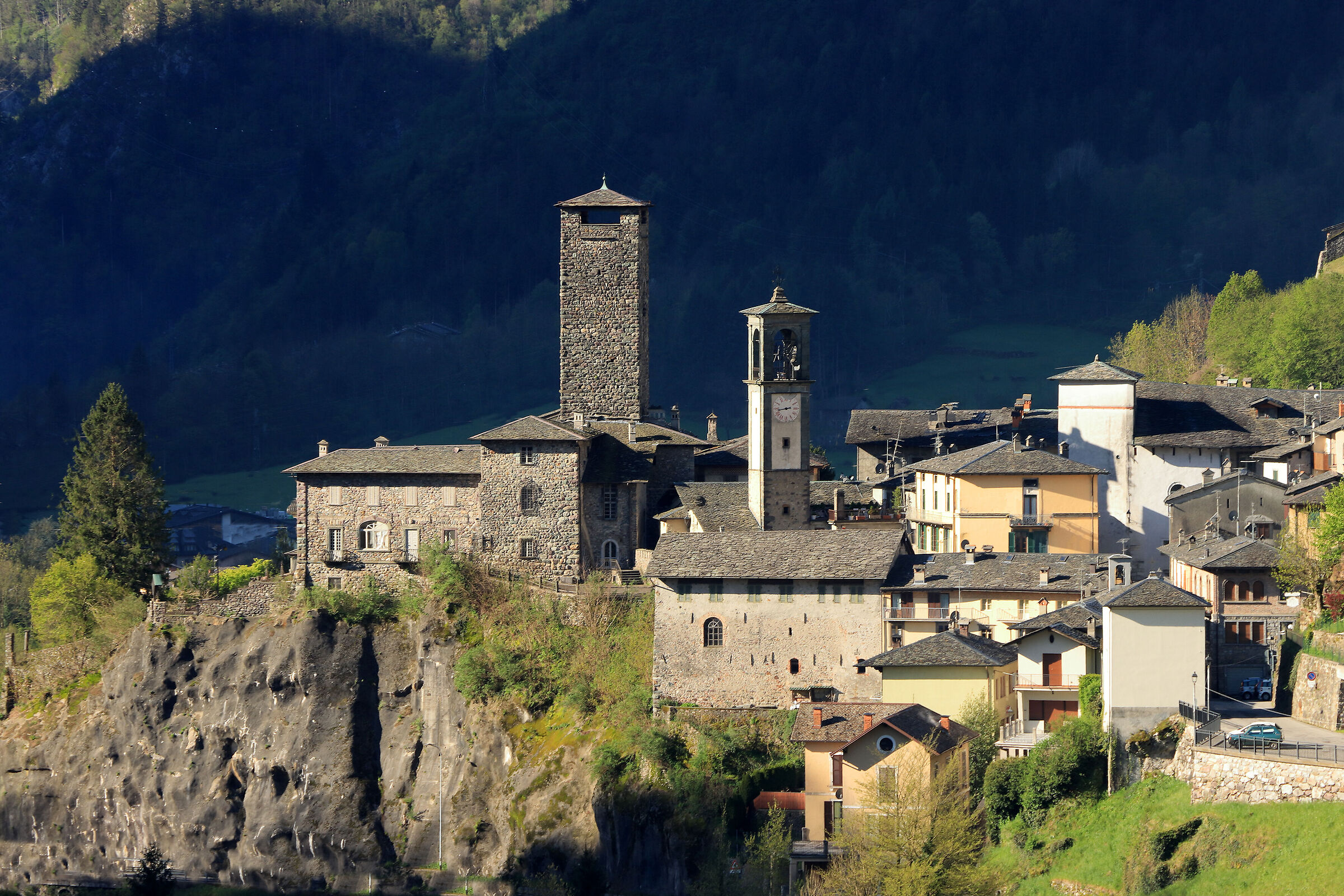 Gromo, the medieval village