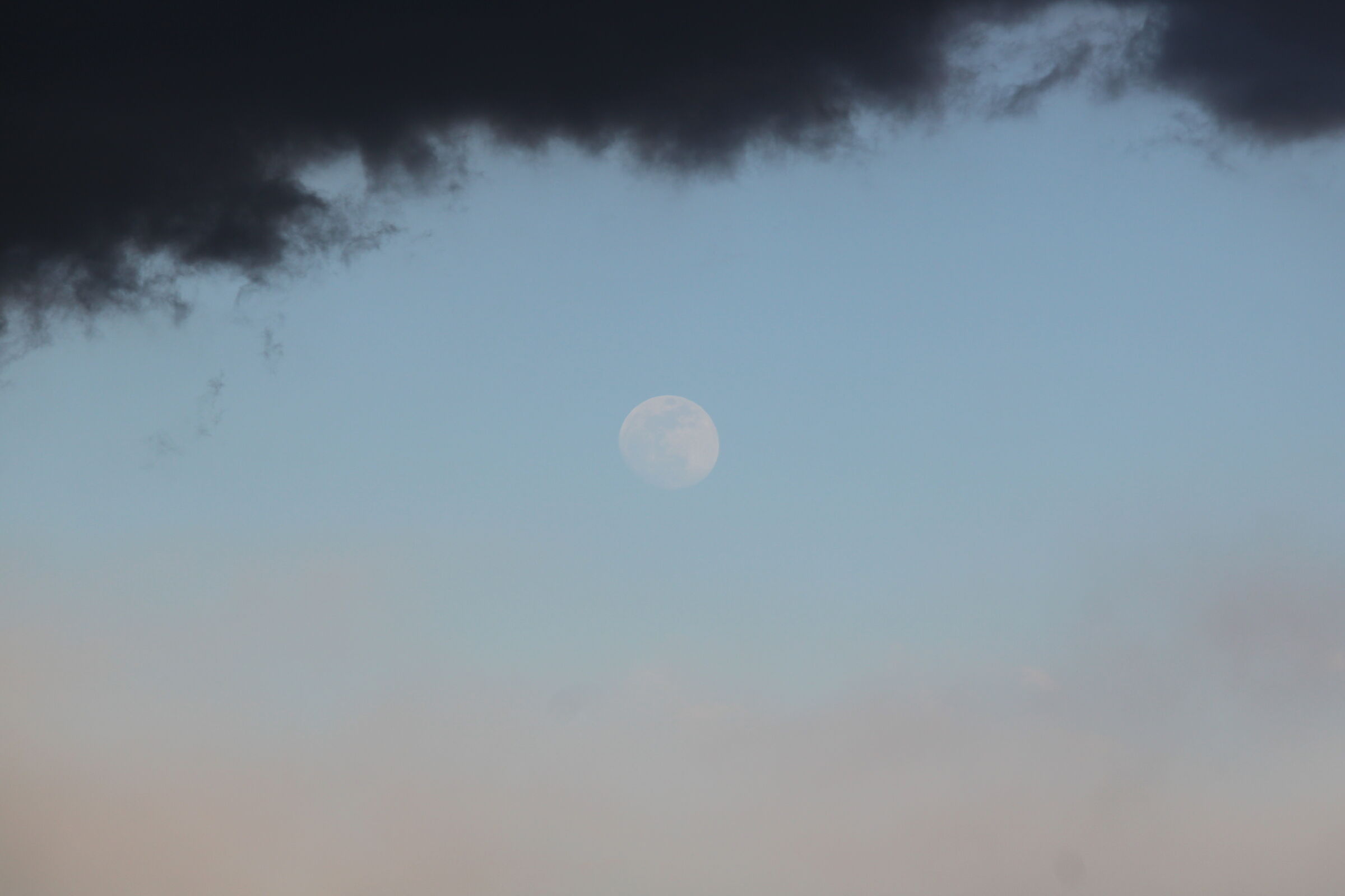 Tra il temporale e il tramonto