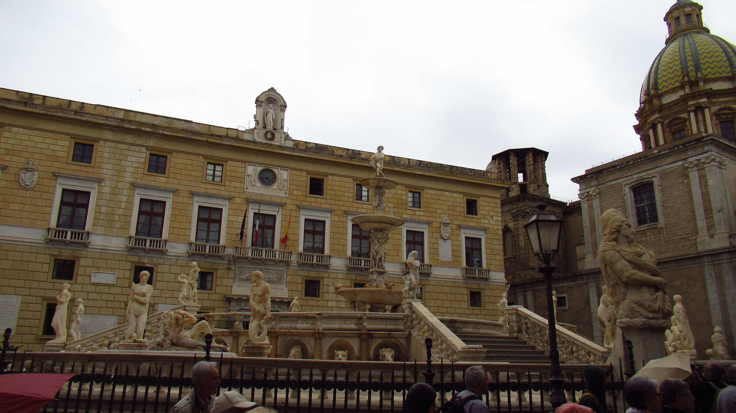 PIAZZA PRETORIA PALERMO