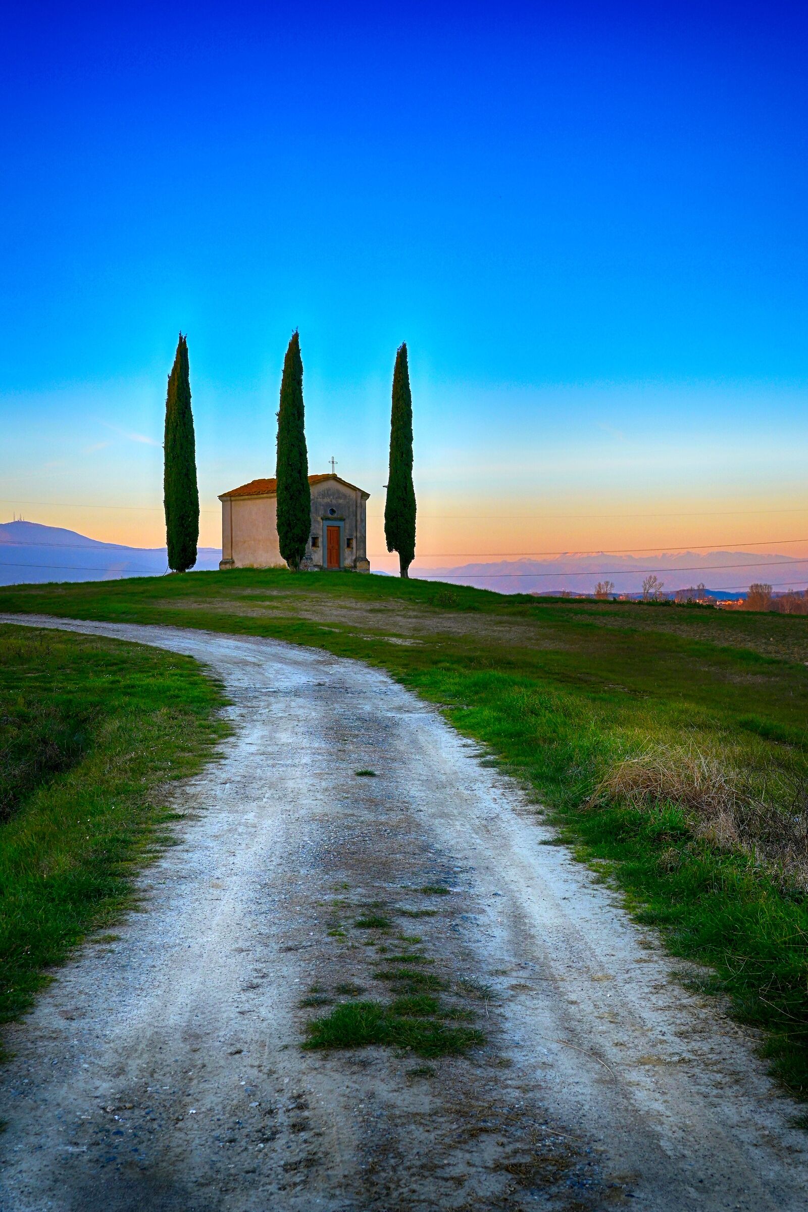 Chiesina di Camugliano Toscana