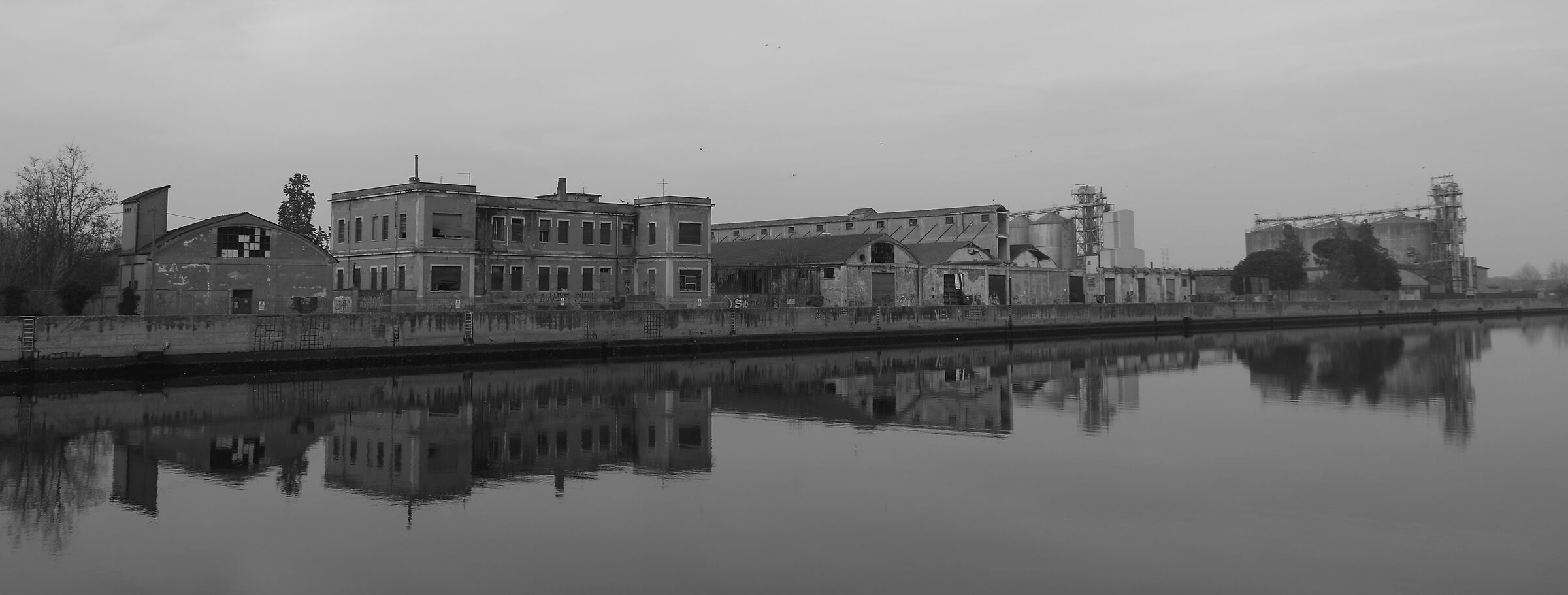 Dock in the city