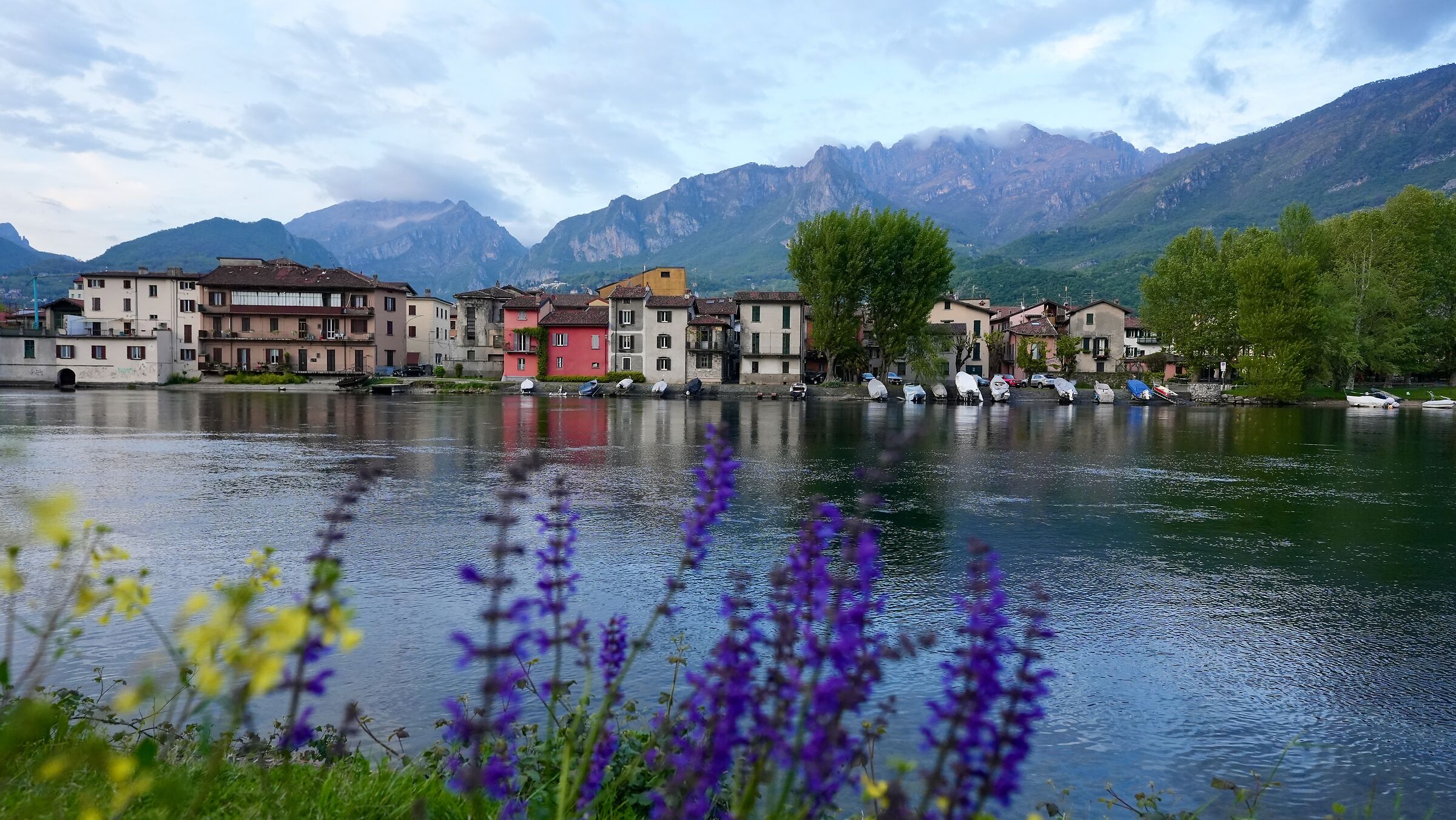 Pescarenico in primavera 2