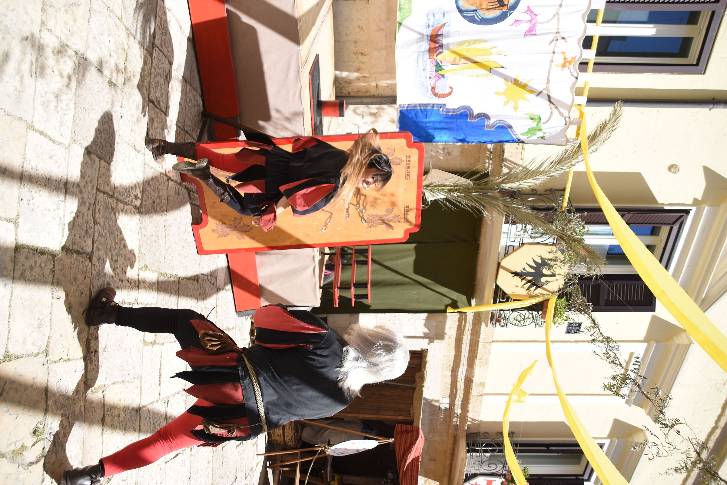 Schiva tu che tiro io