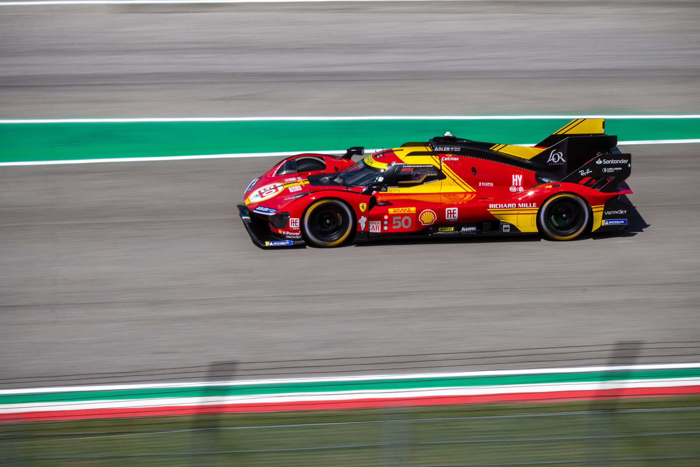 Ferrari 499p Panning shot