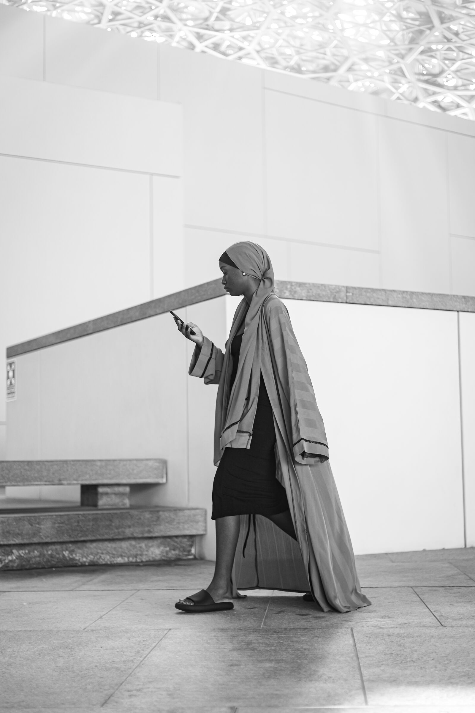 Abu Dhabi - Louvre - Spazio esterno - Passante - 08/23