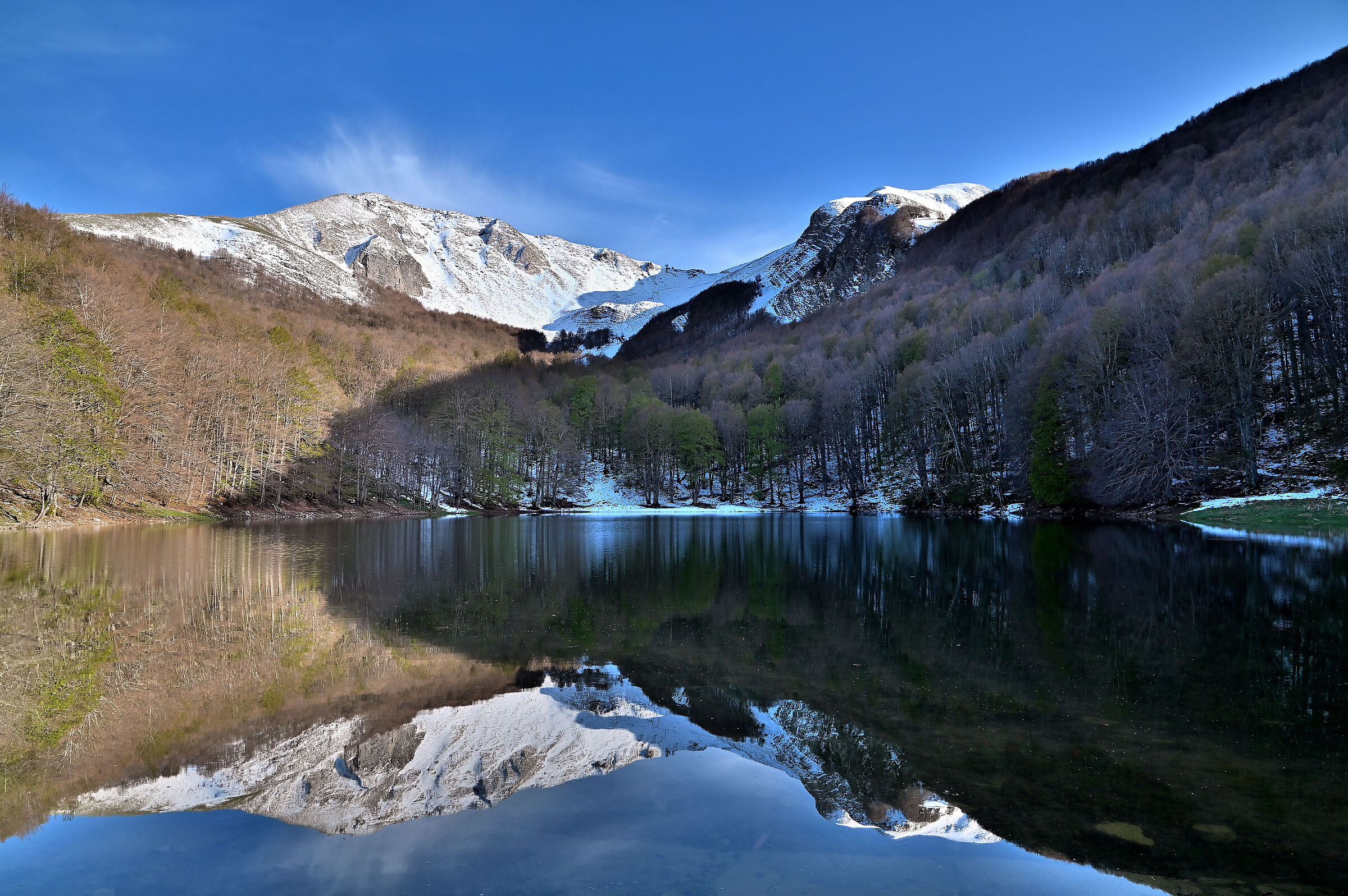 Monti Papa e Scazzariddo, Lago laudemio, gruppo Sirino