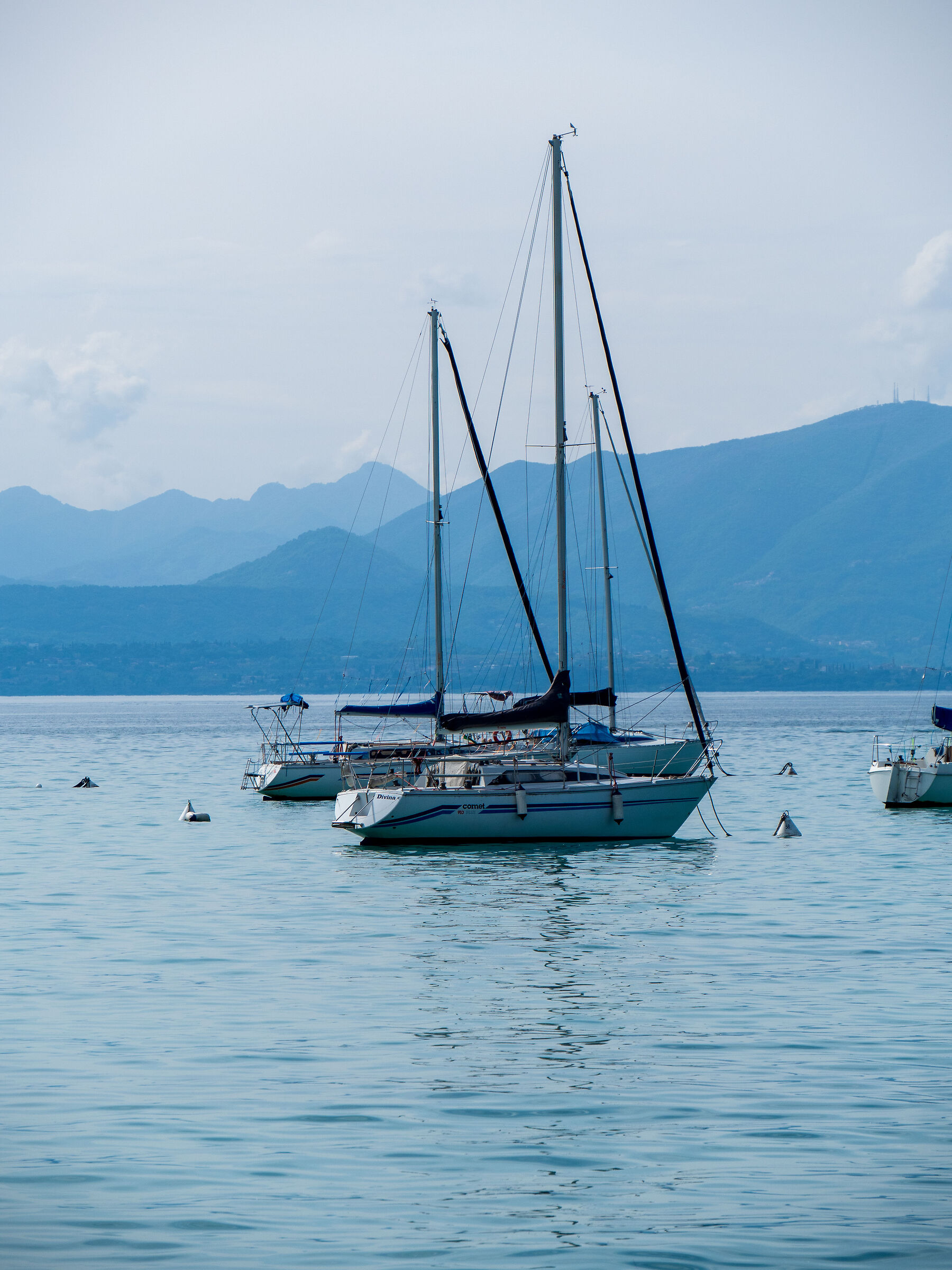 Barca sul lago