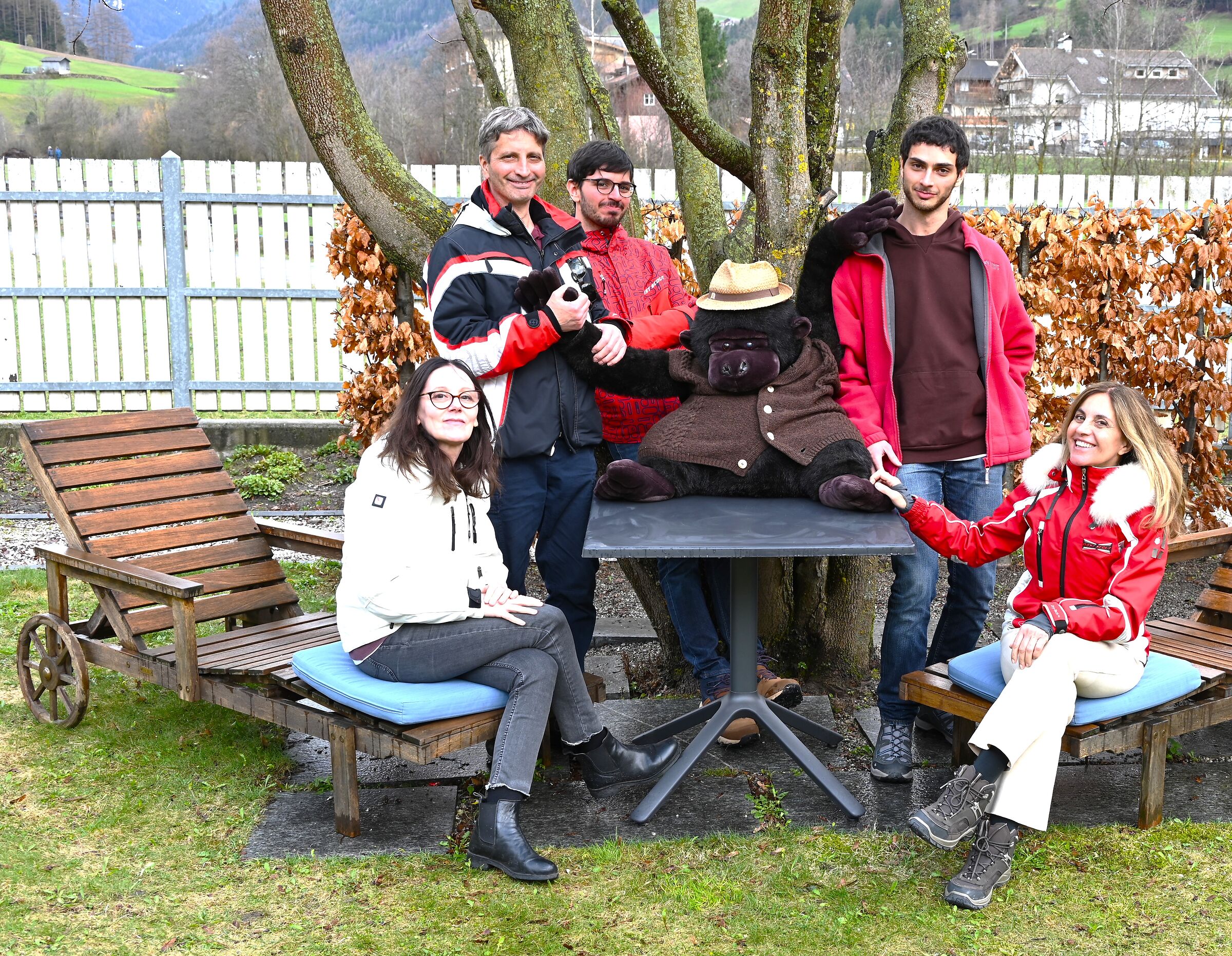 Renni stopped by to say hello to Captain Magu'